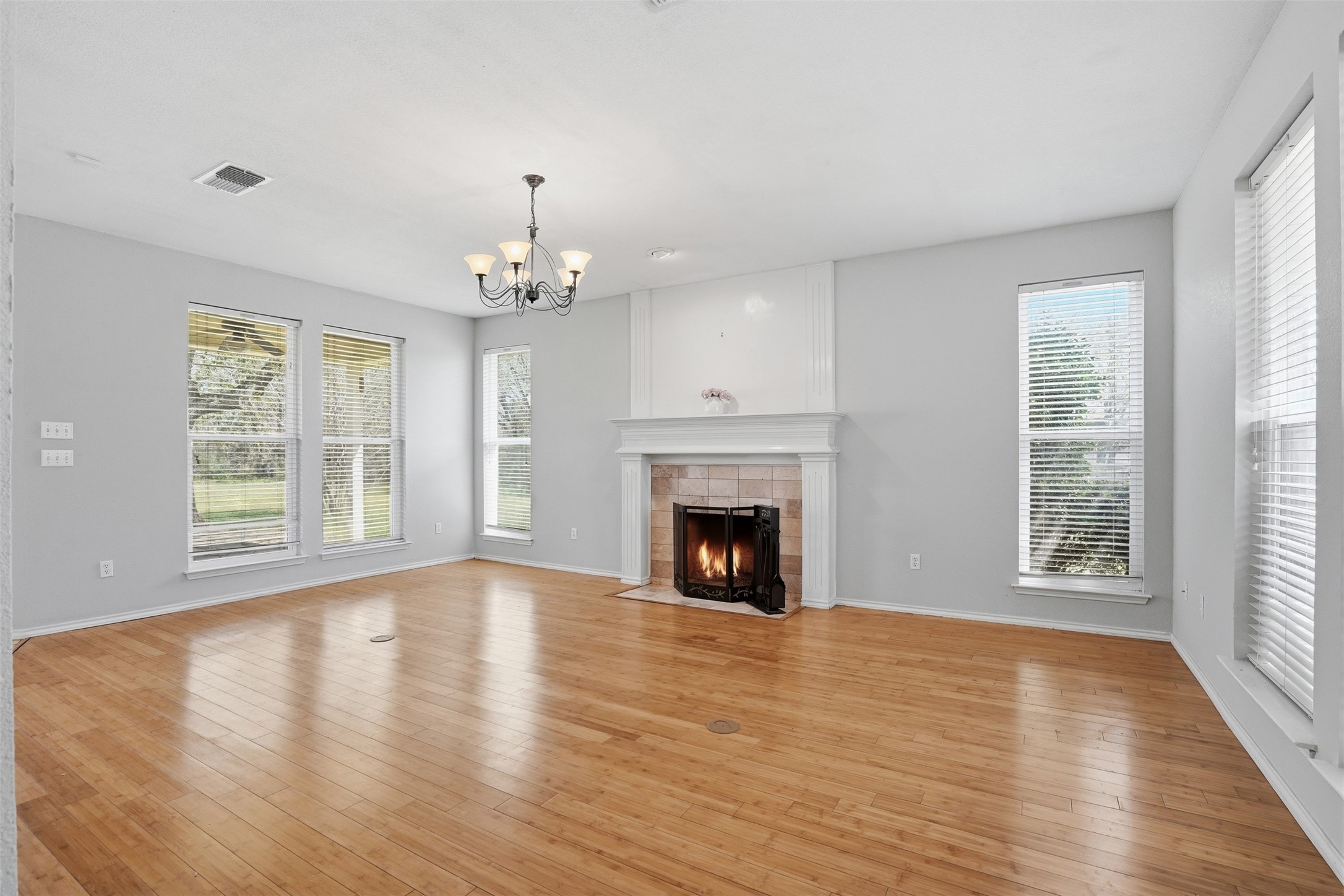 4121 Oakview Circle Alvarado TX 76009