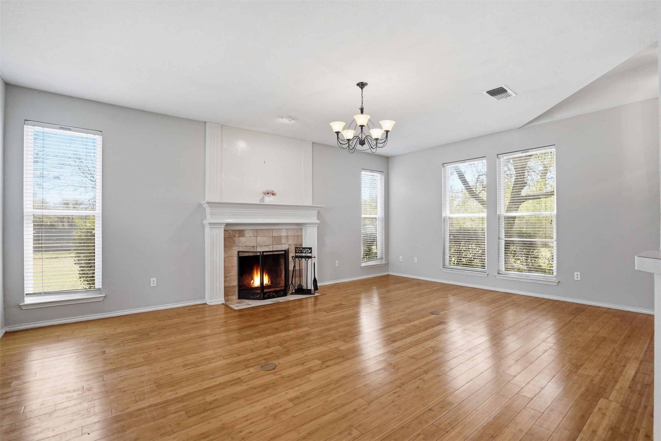 4121 Oakview Circle Alvarado TX 76009