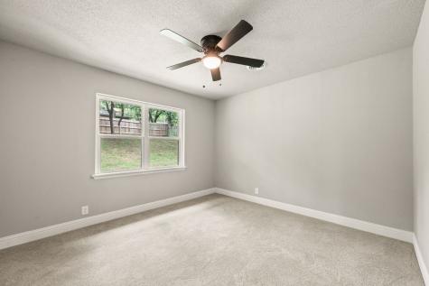 1307 Ravenwood Drive Arlington TX 76013