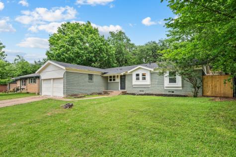 1307 Ravenwood Drive Arlington TX 76013