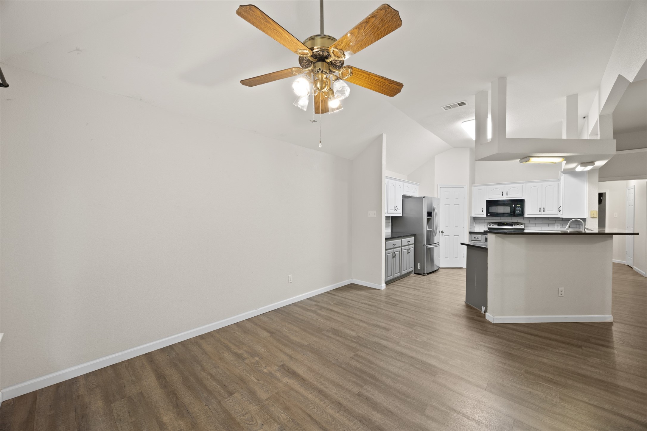 607 Lark Lane Oak Leaf TX 75154