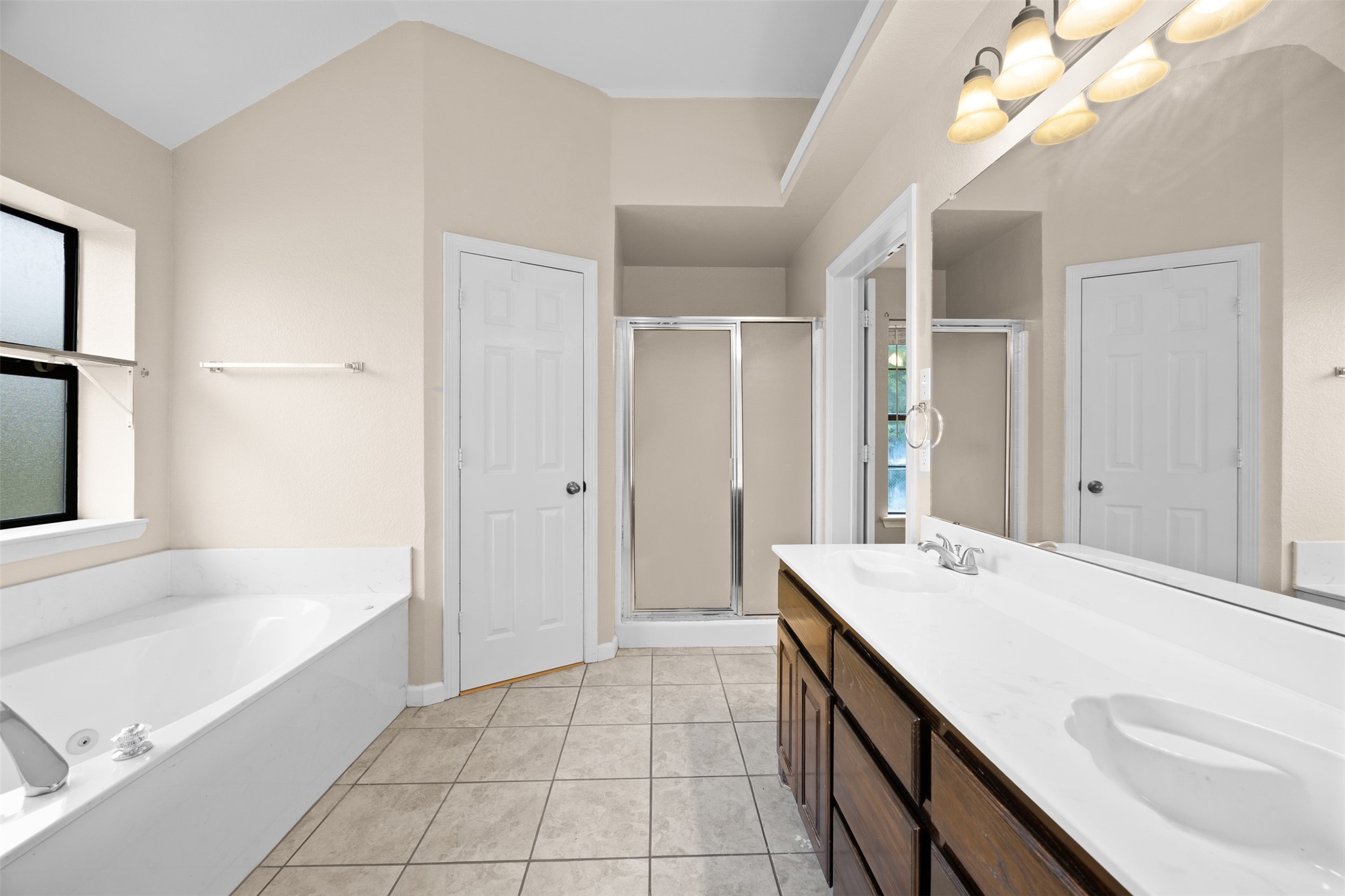 607 Lark Lane Oak Leaf TX 75154