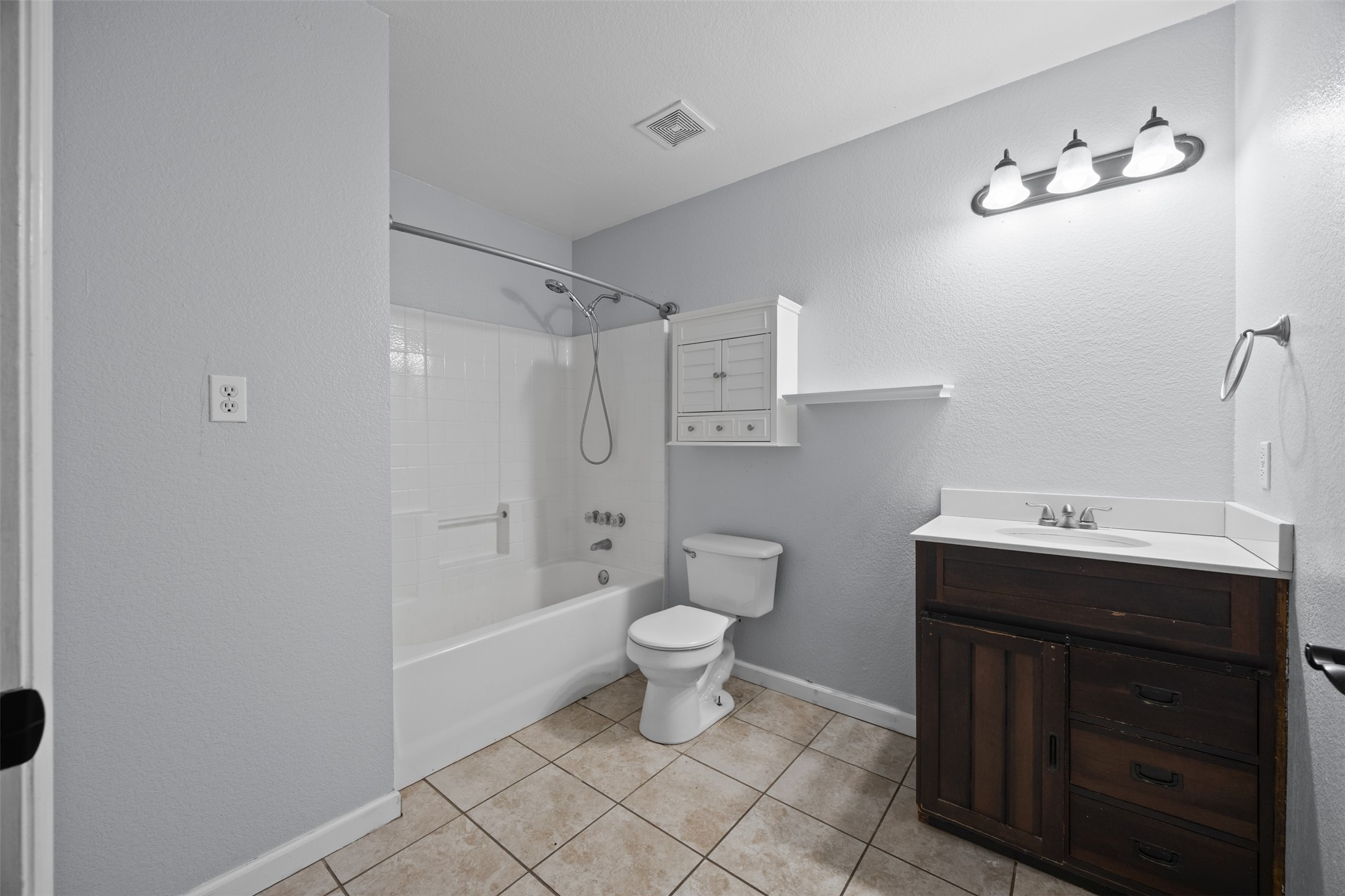 607 Lark Lane Oak Leaf TX 75154