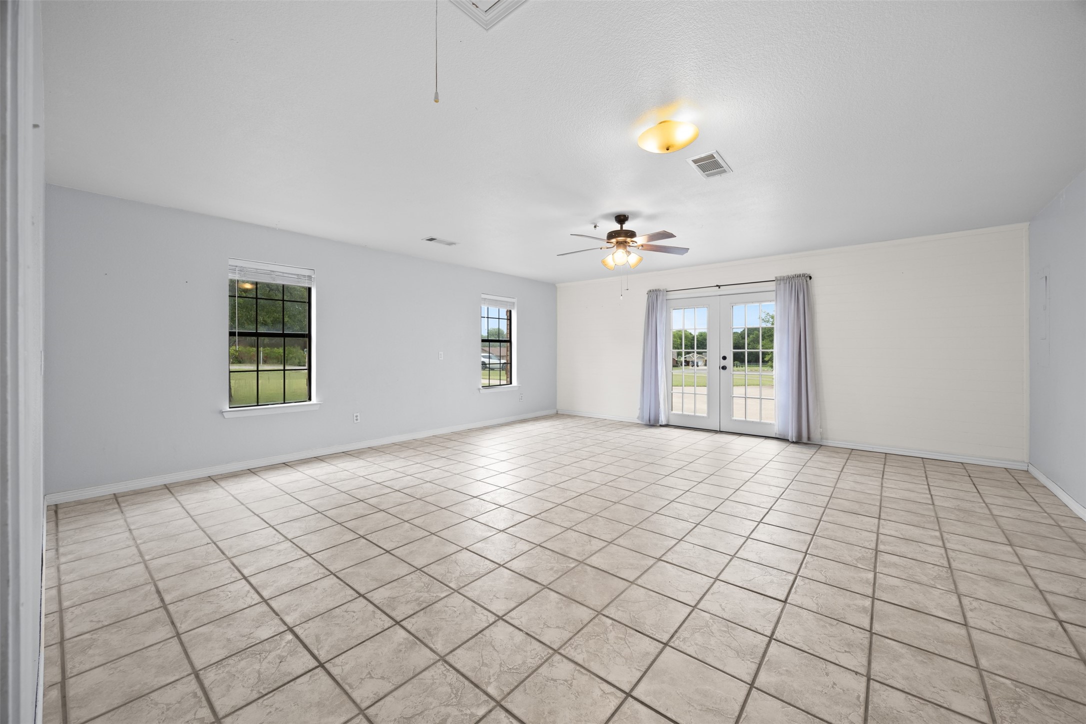 607 Lark Lane Oak Leaf TX 75154