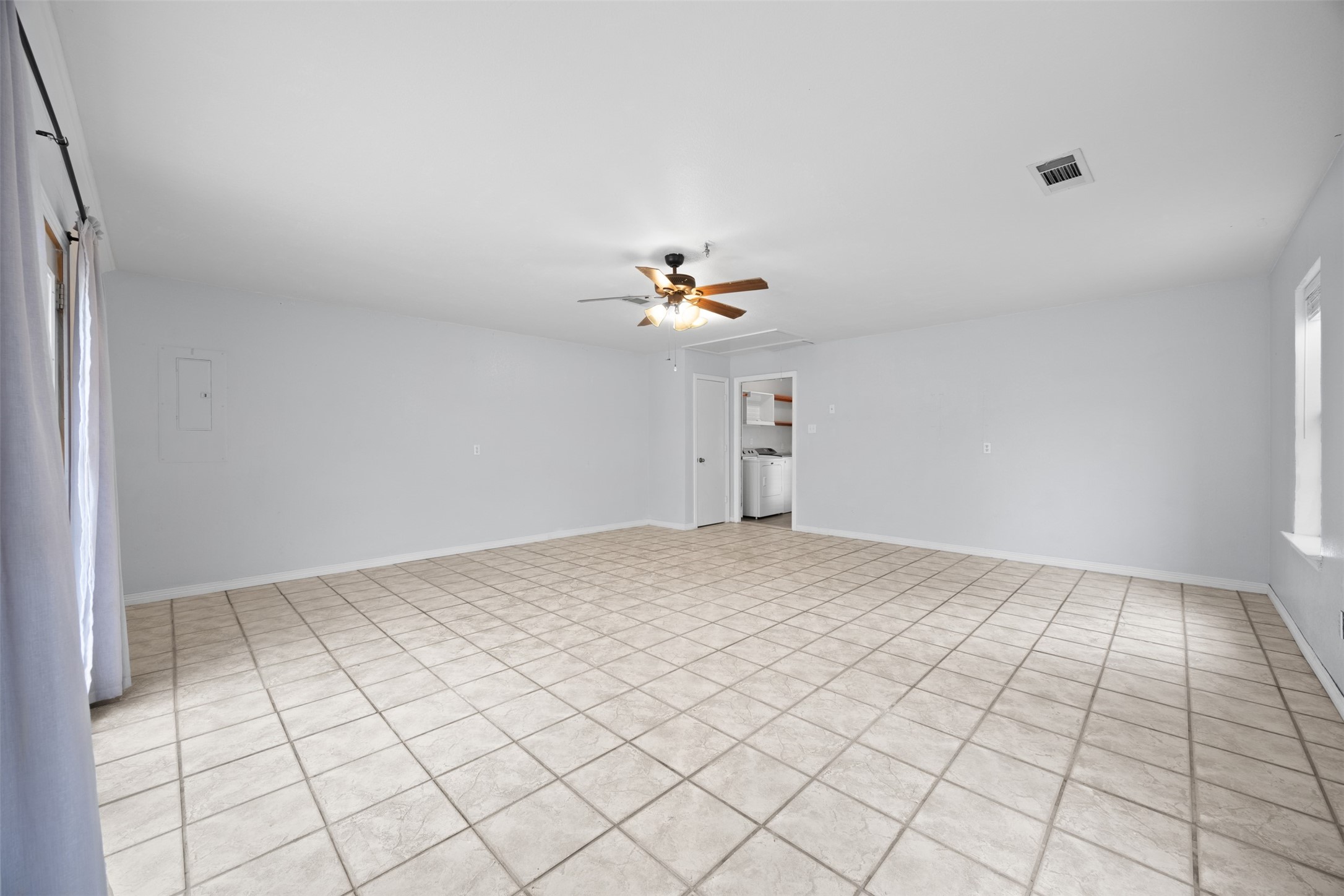 607 Lark Lane Oak Leaf TX 75154
