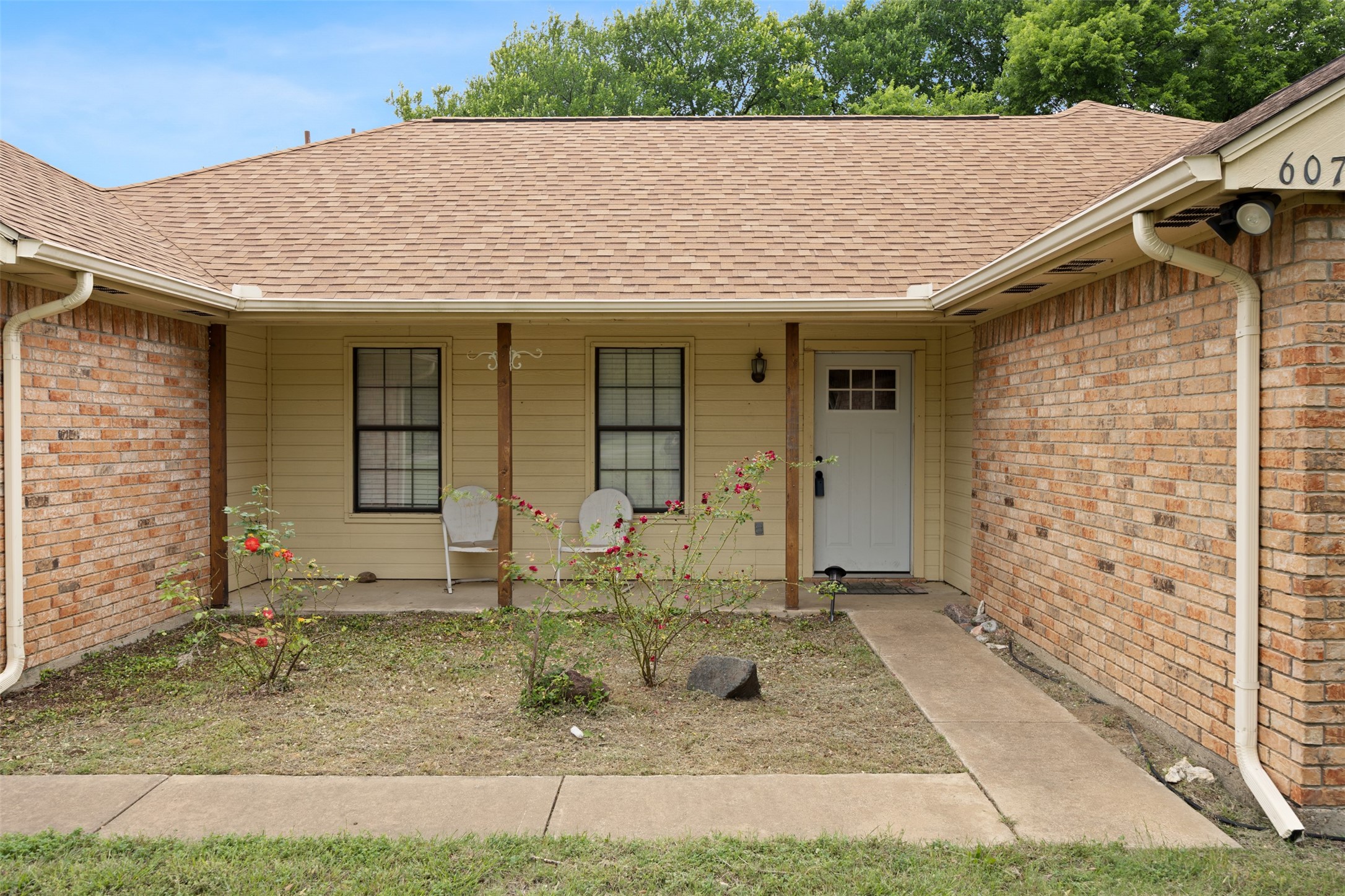 607 Lark Lane Oak Leaf TX 75154