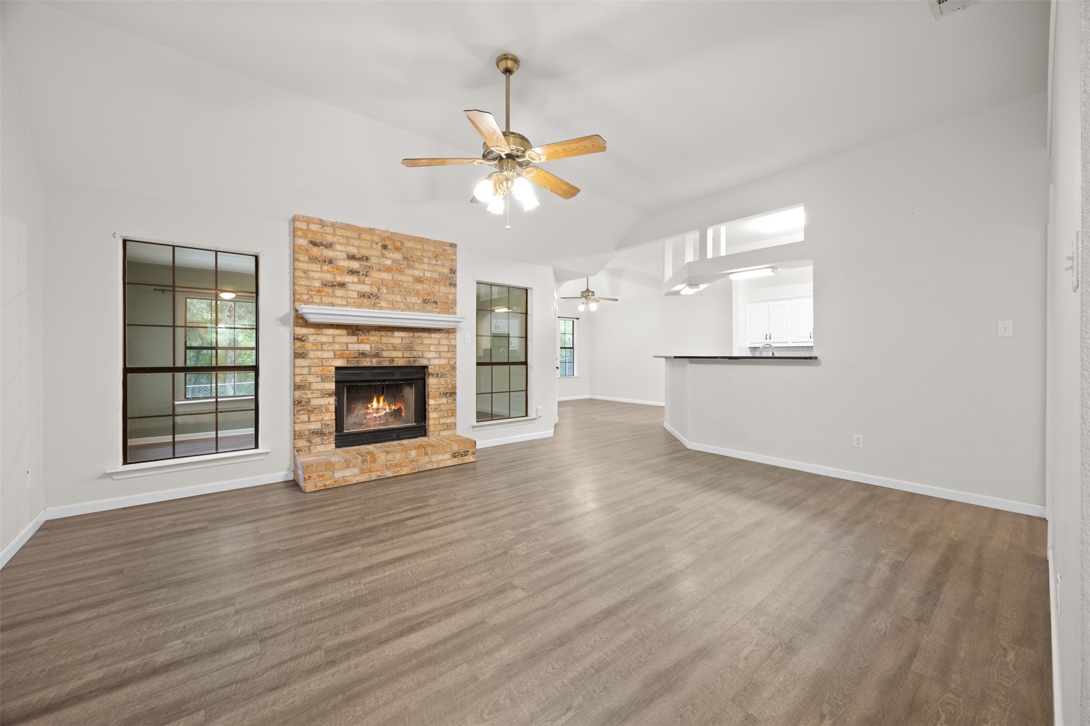 607 Lark Lane Oak Leaf TX 75154