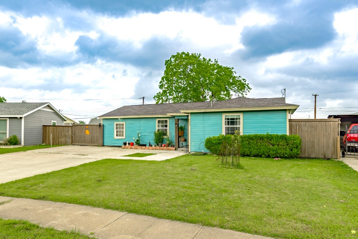 6835 Lucy Street Dallas TX 75217