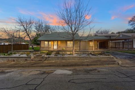 203 E 7th Street Weatherford TX 76086