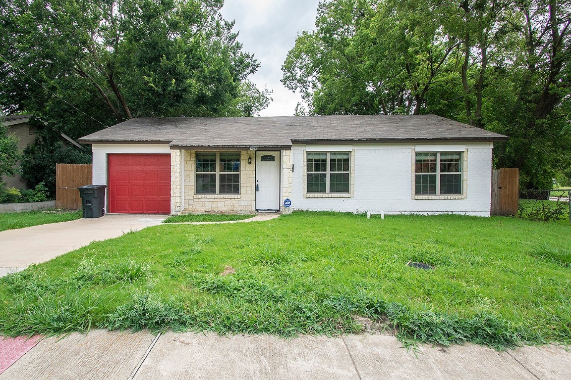 707 Sam Houston Street Rockwall TX 75087