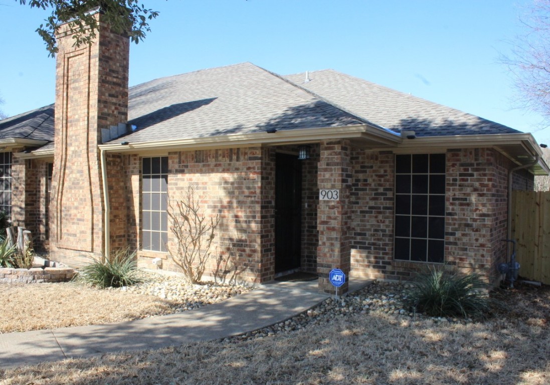 903 Teakwood Lane Desoto TX 75115