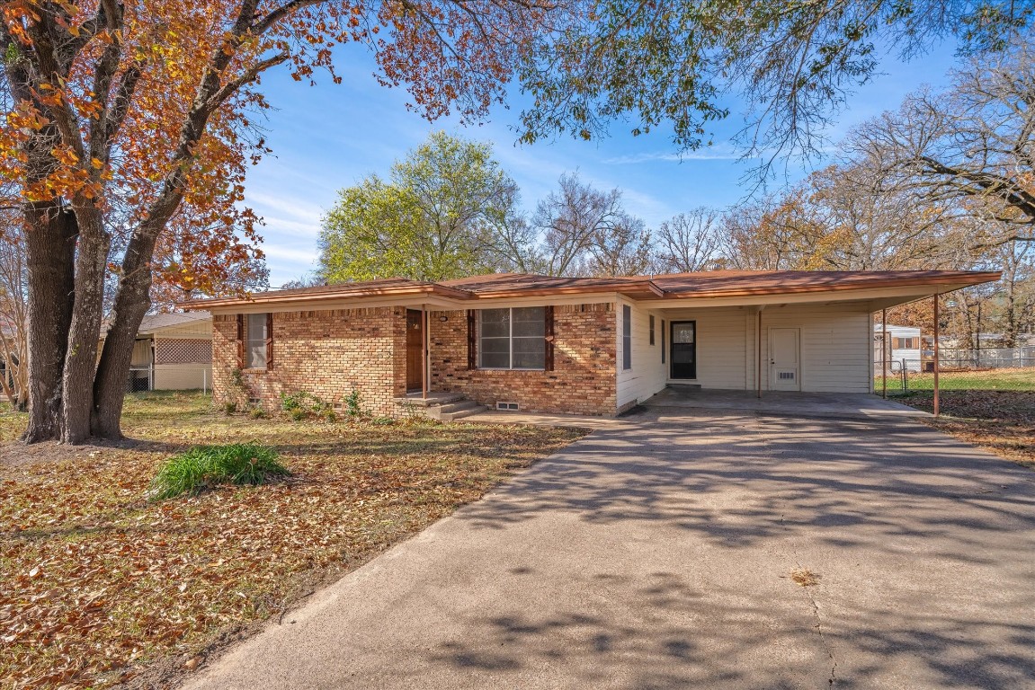 1413 Center Street Grand Saline TX 75140