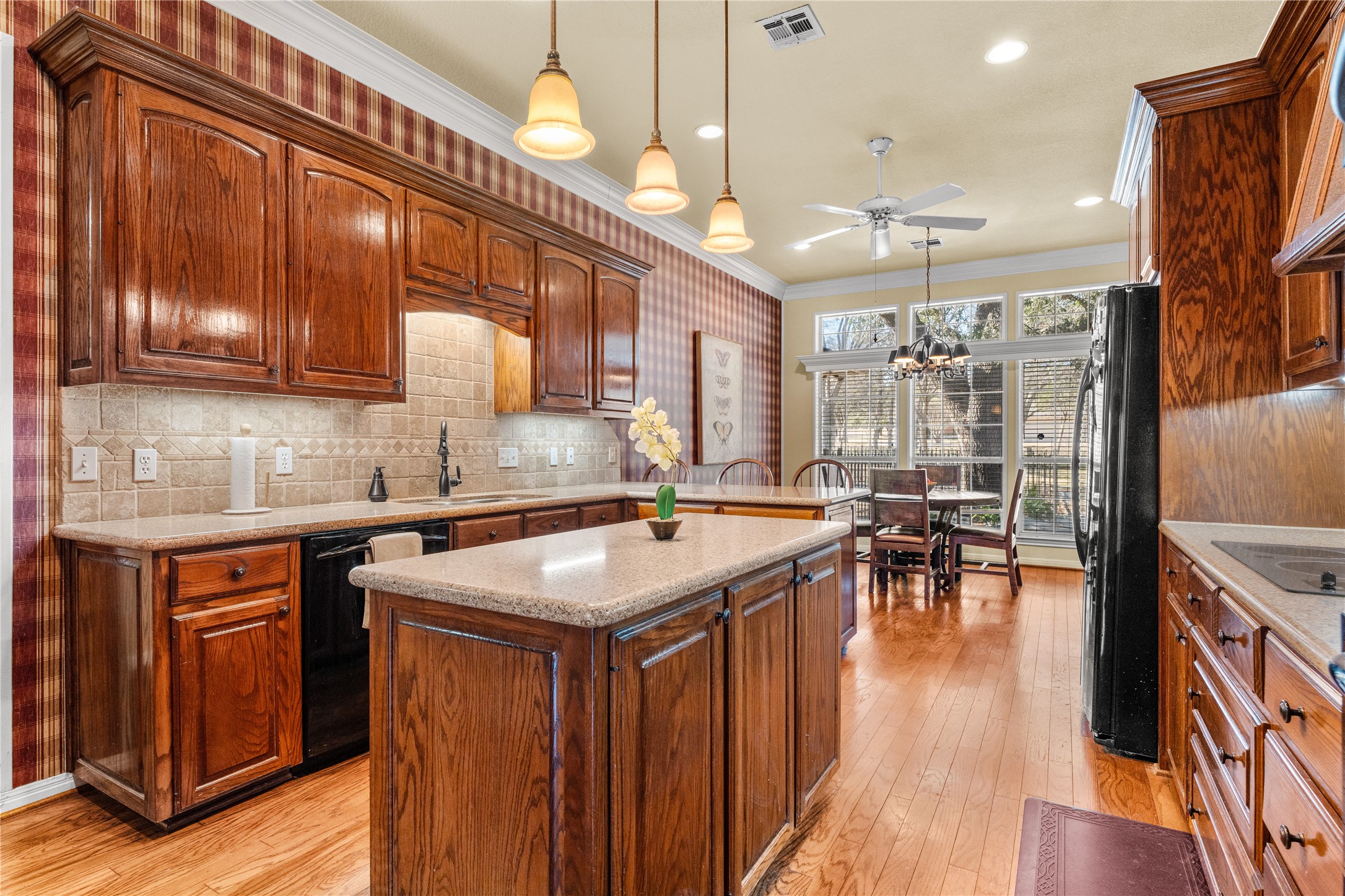 201 Cobblestone Lane Crawford TX 76638