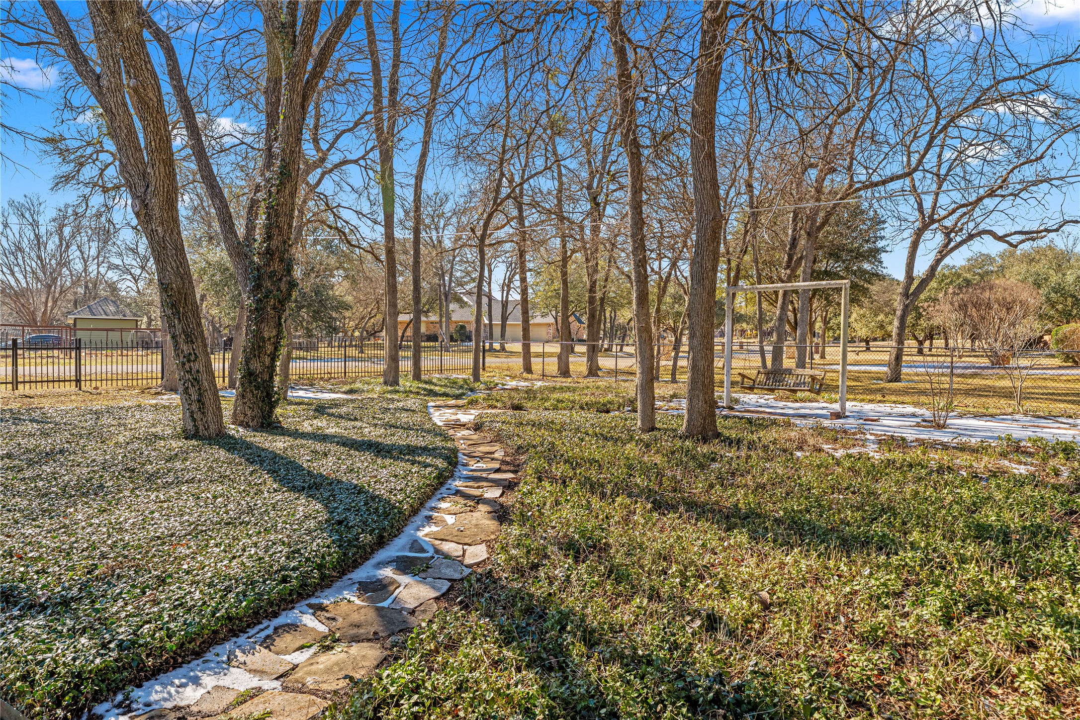 201 Cobblestone Lane Crawford TX 76638
