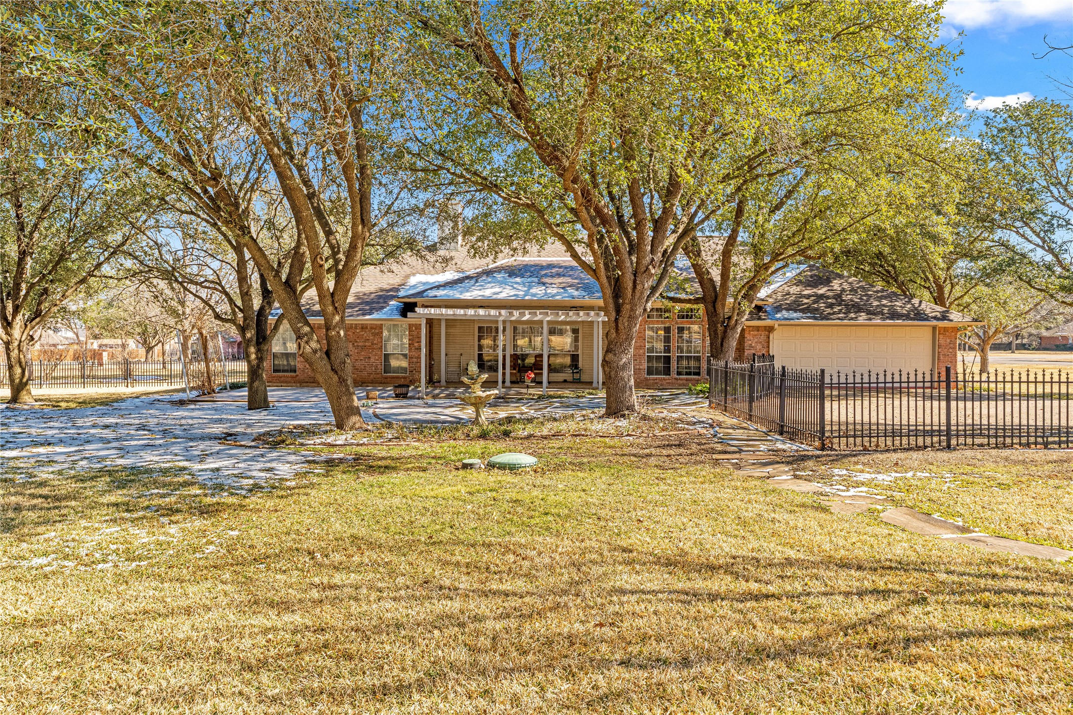 201 Cobblestone Lane Crawford TX 76638