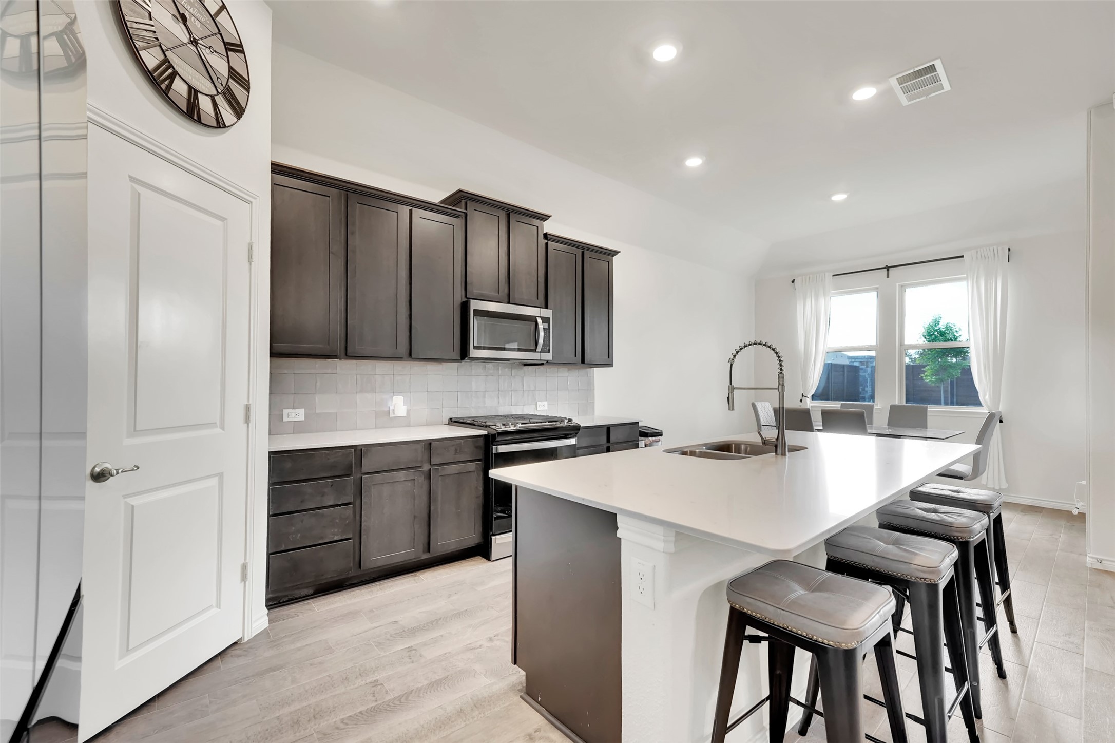3303 Brady Starr Drive Aubrey TX 76227