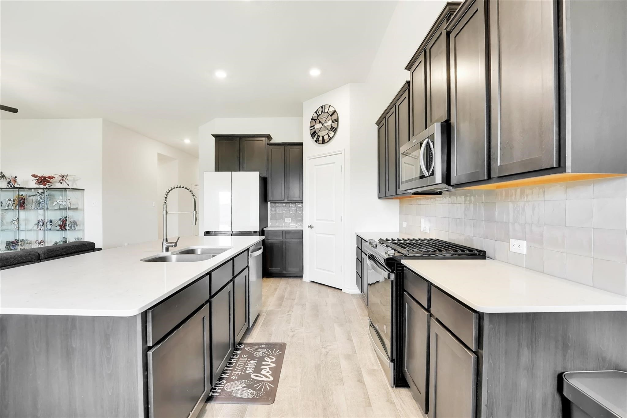 3303 Brady Starr Drive Aubrey TX 76227