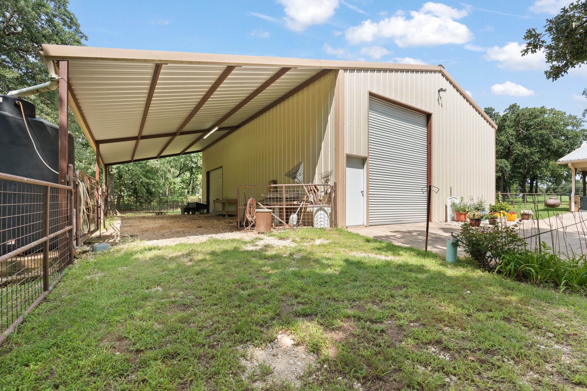 1338 Fm 67 Covington TX 76636