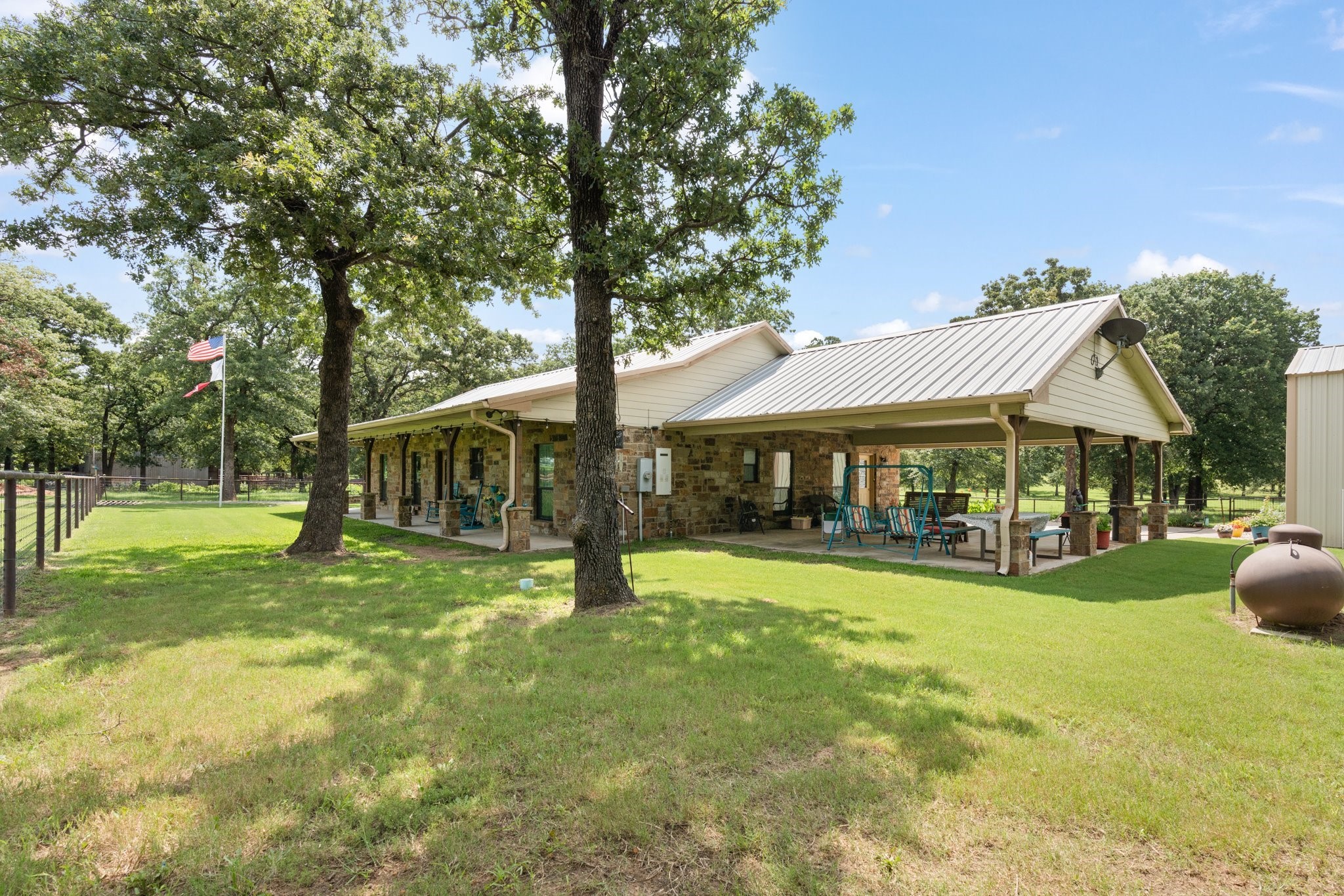 1338 Fm 67 Covington TX 76636