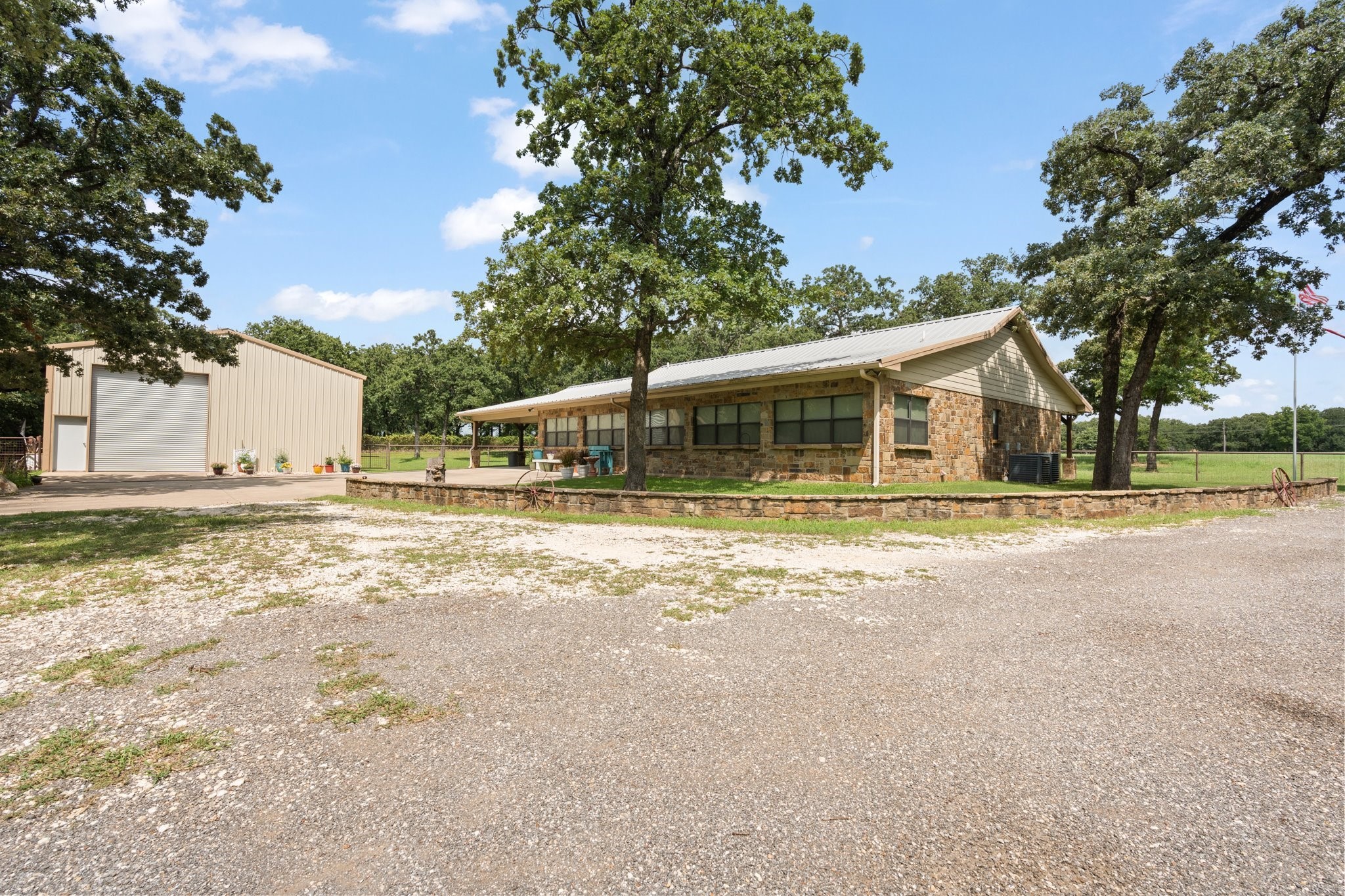 1338 Fm 67 Covington TX 76636