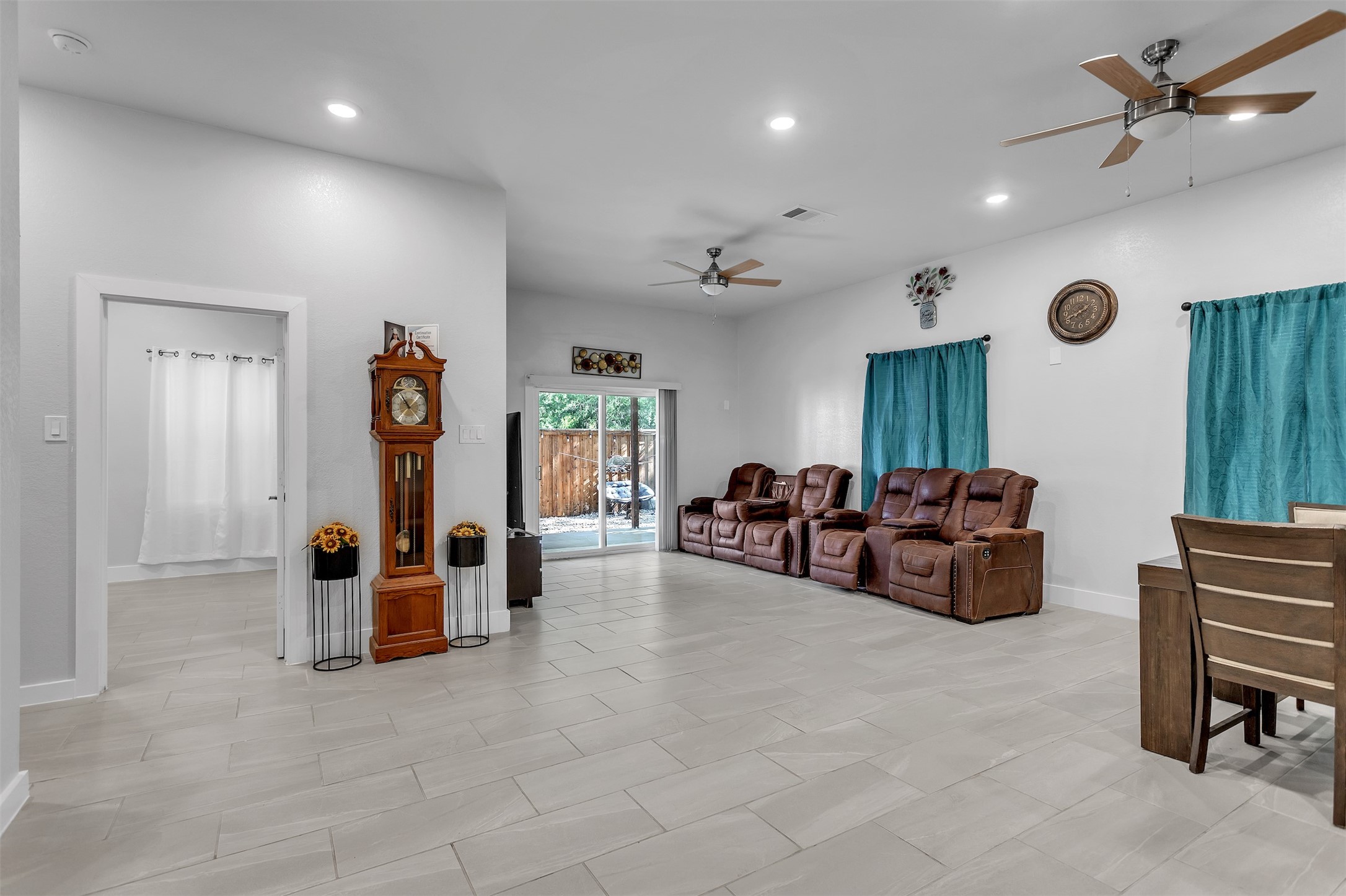 1804 Tammy Street Hawk Cove TX 75474