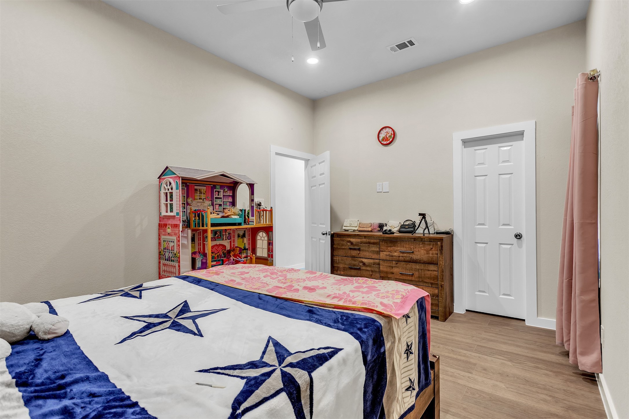 1804 Tammy Street Hawk Cove TX 75474