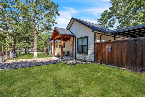 1804 Tammy Street Hawk Cove TX 75474