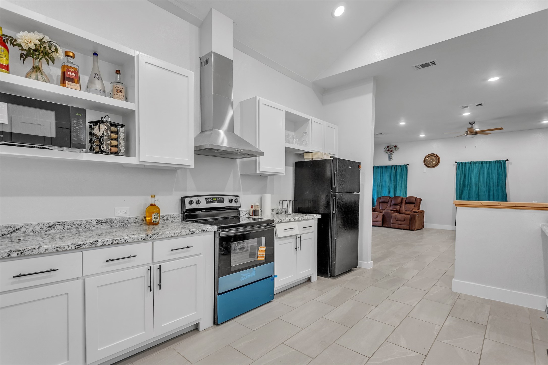 1804 Tammy Street Hawk Cove TX 75474
