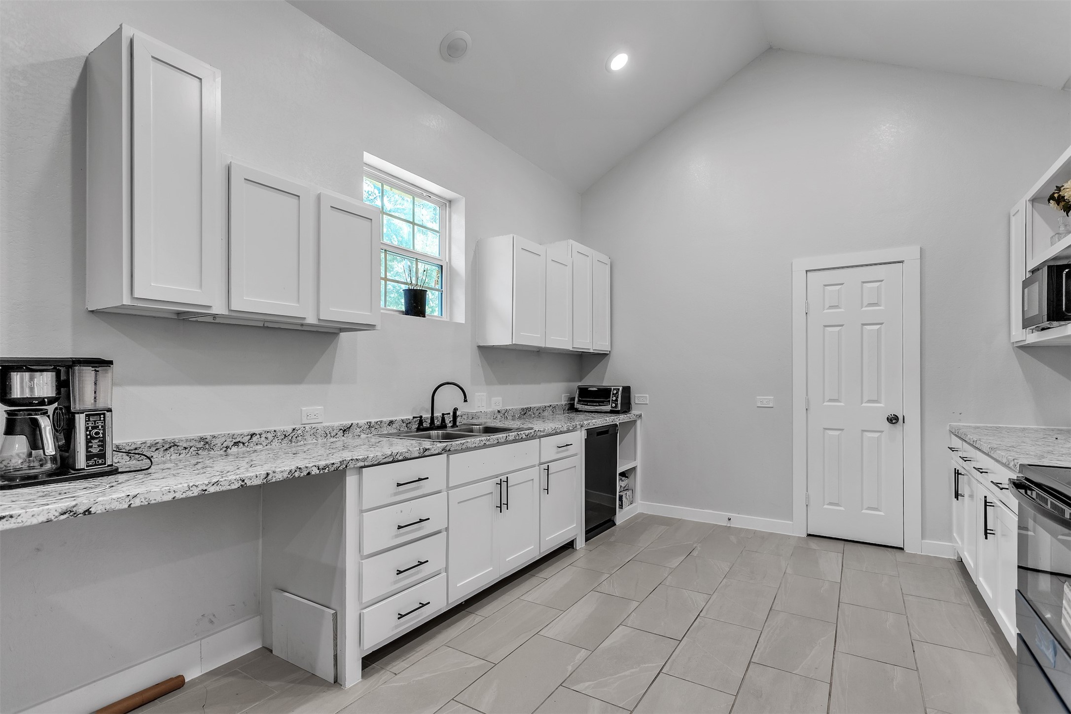 1804 Tammy Street Hawk Cove TX 75474