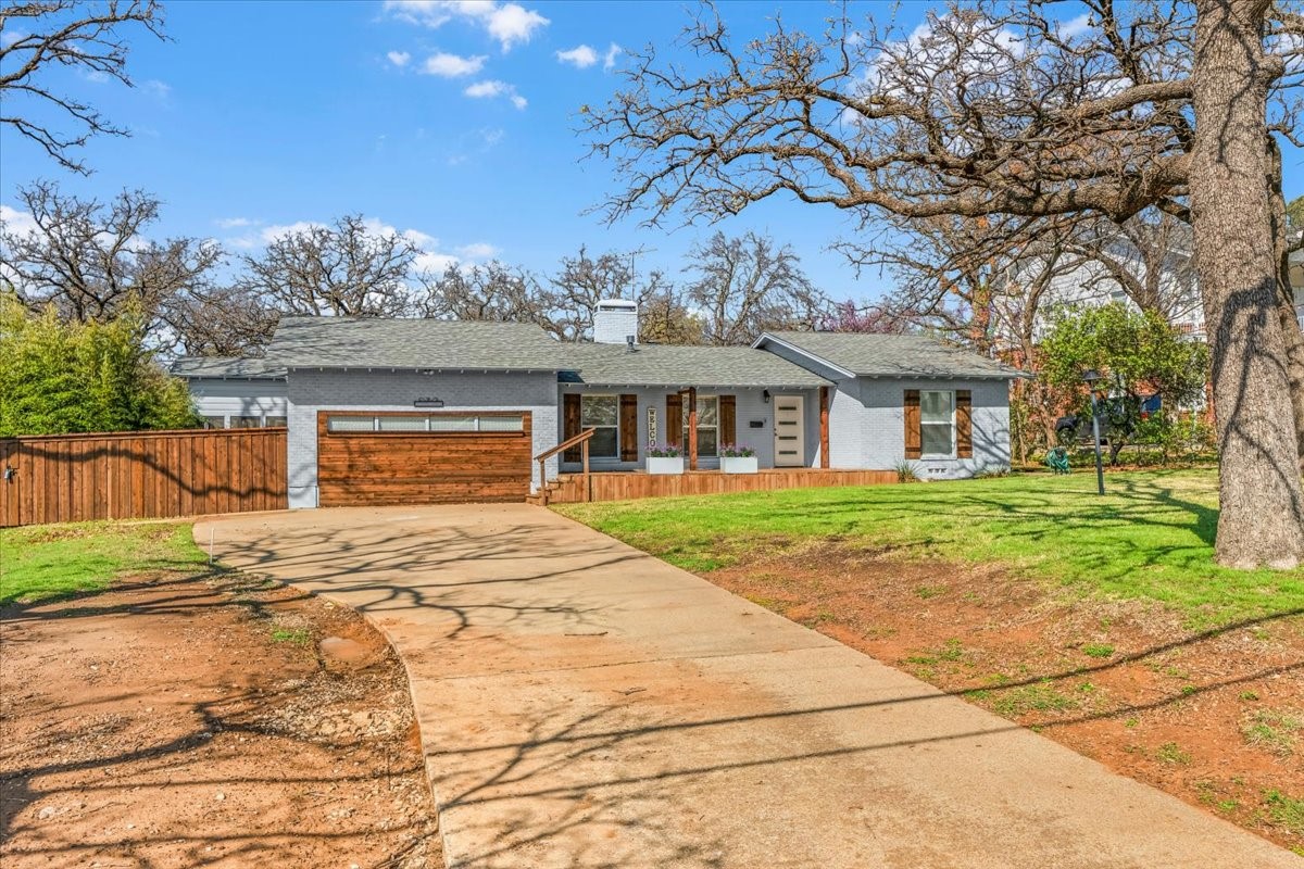 1313 W Sanford Street Arlington TX 76012