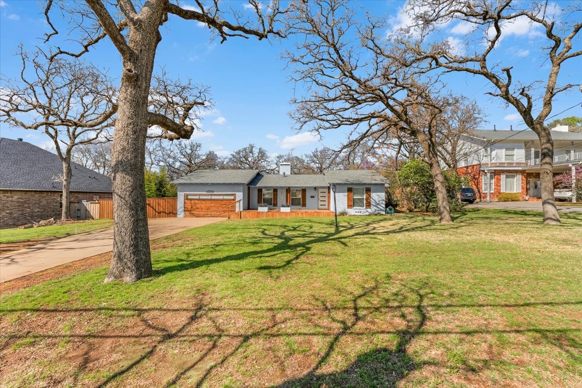 1313 W Sanford Street Arlington TX 76012