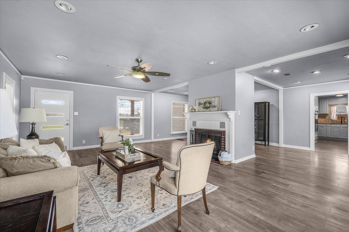 1313 W Sanford Street Arlington TX 76012