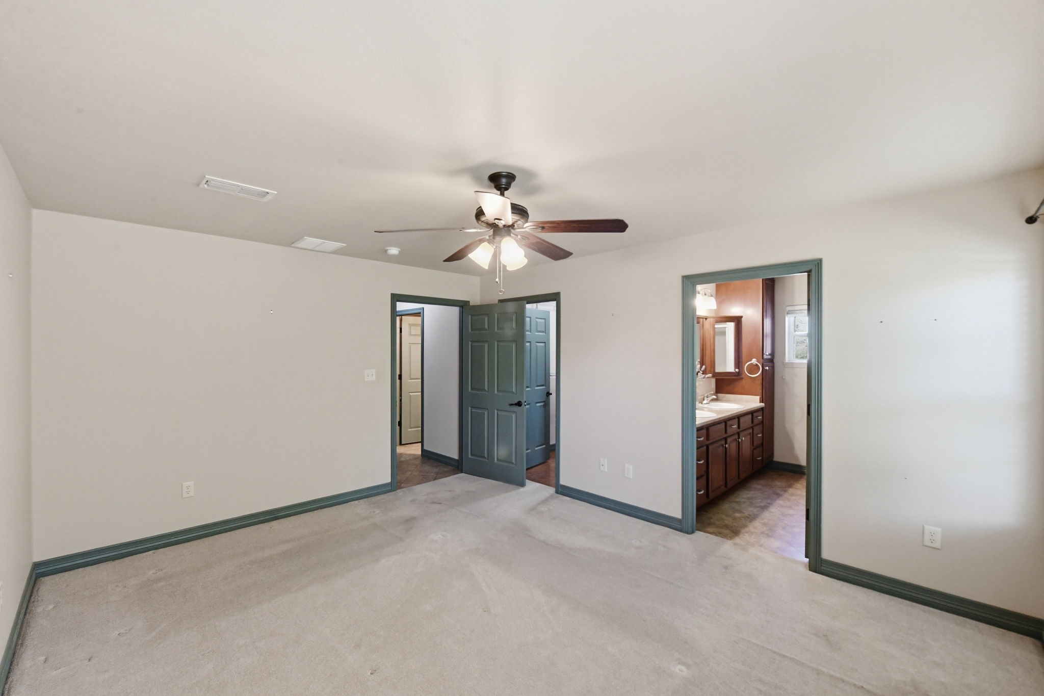 505 Highland Oak Point TX 75068