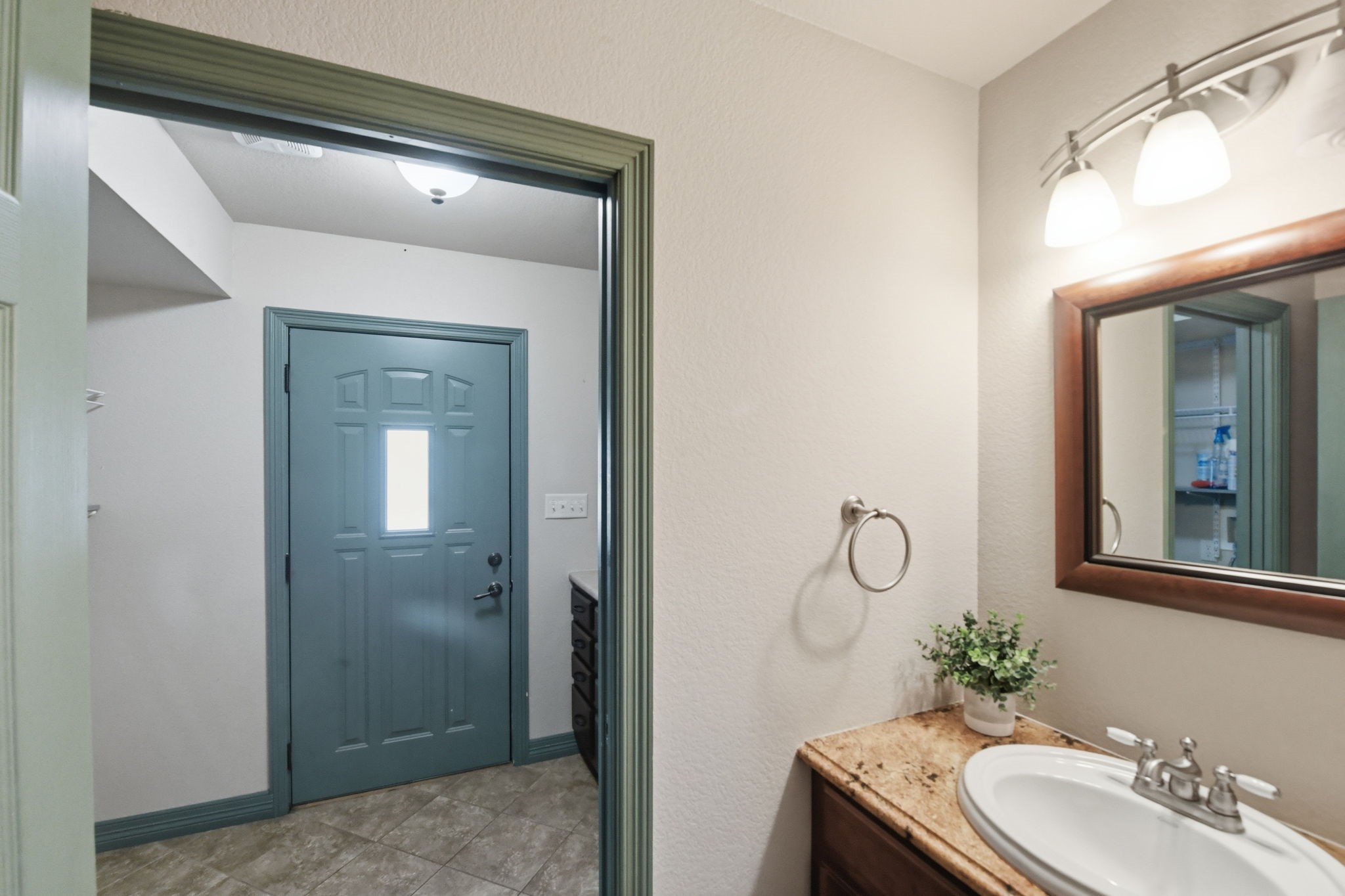 505 Highland Oak Point TX 75068