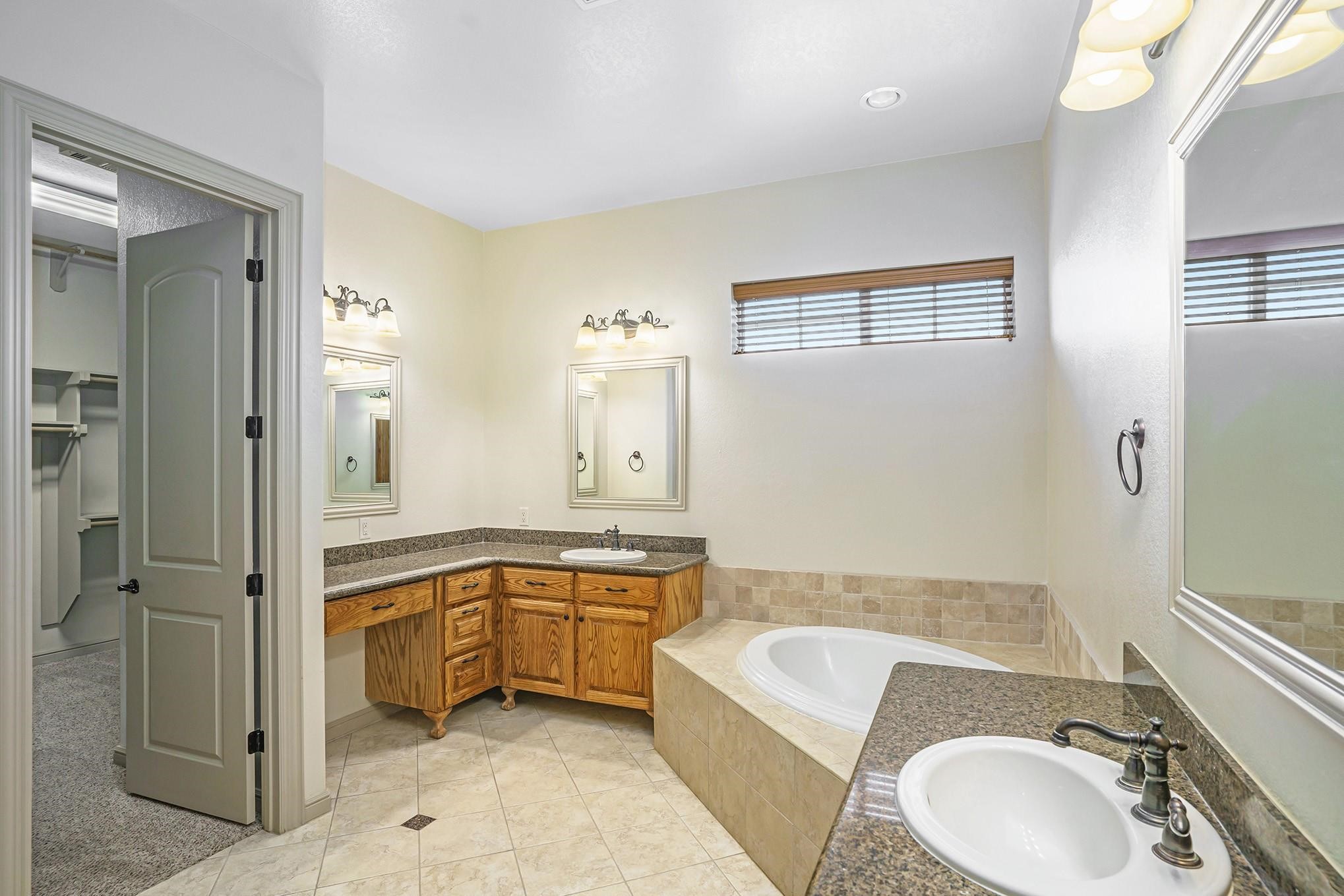 7713 Lakeview Circle Fort Worth TX 76179