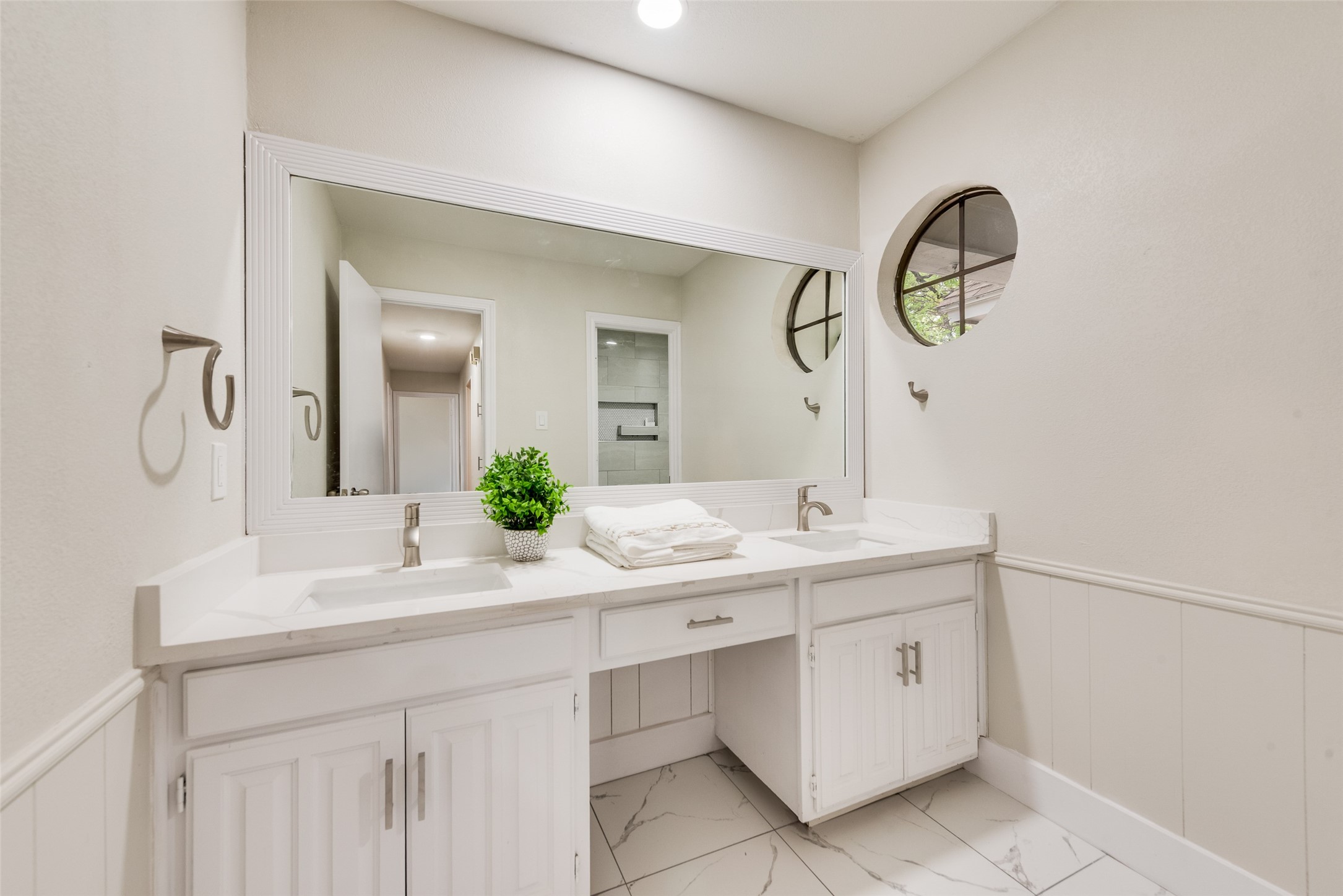 4801 Rock Ridge Court Arlington TX 76017