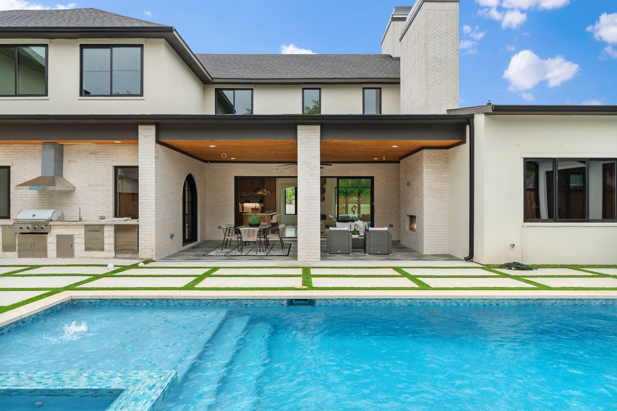 6452 Walnut Hill Lane Dallas TX 75230