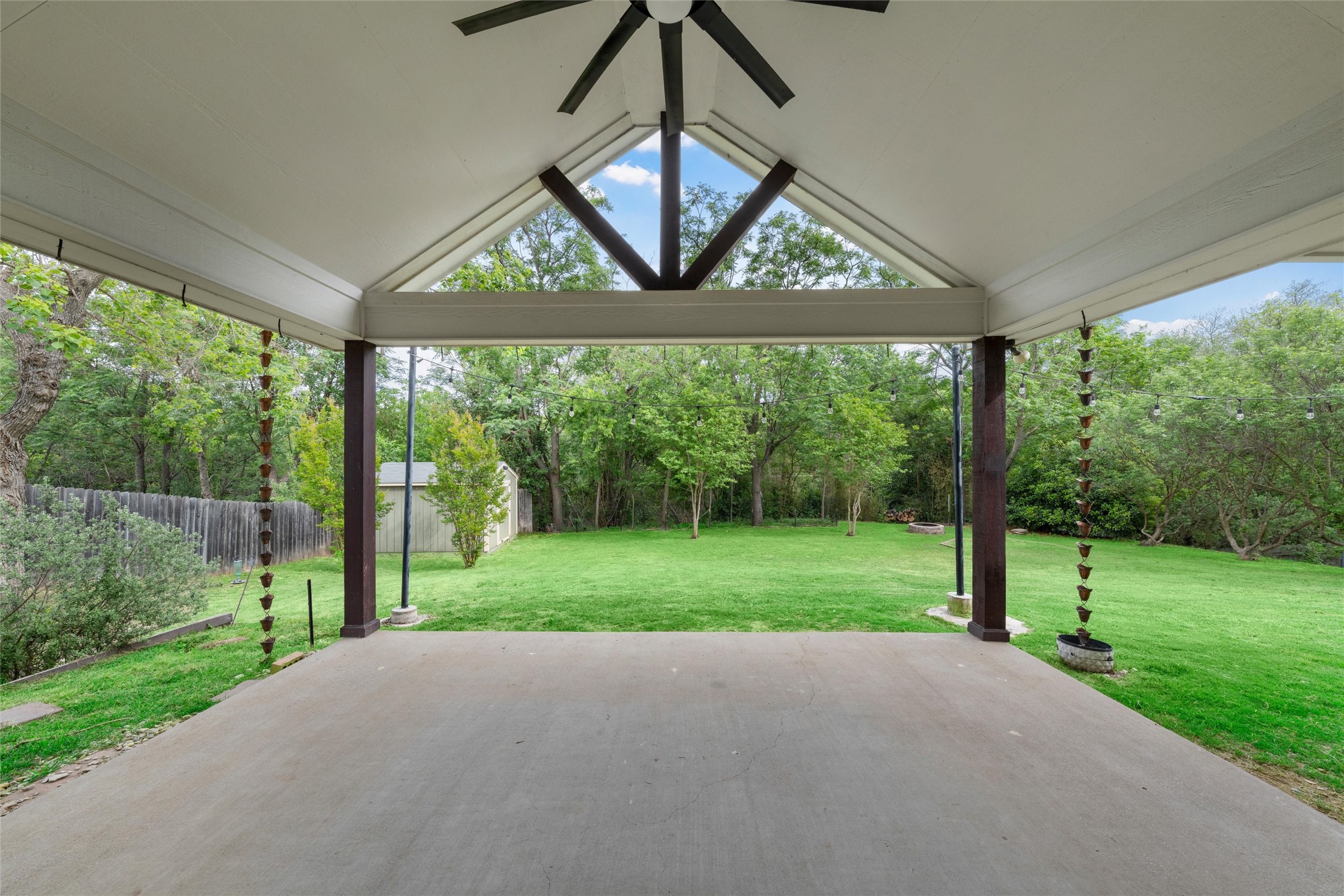 8224 Forest Ridge Drive Woodway TX 76712