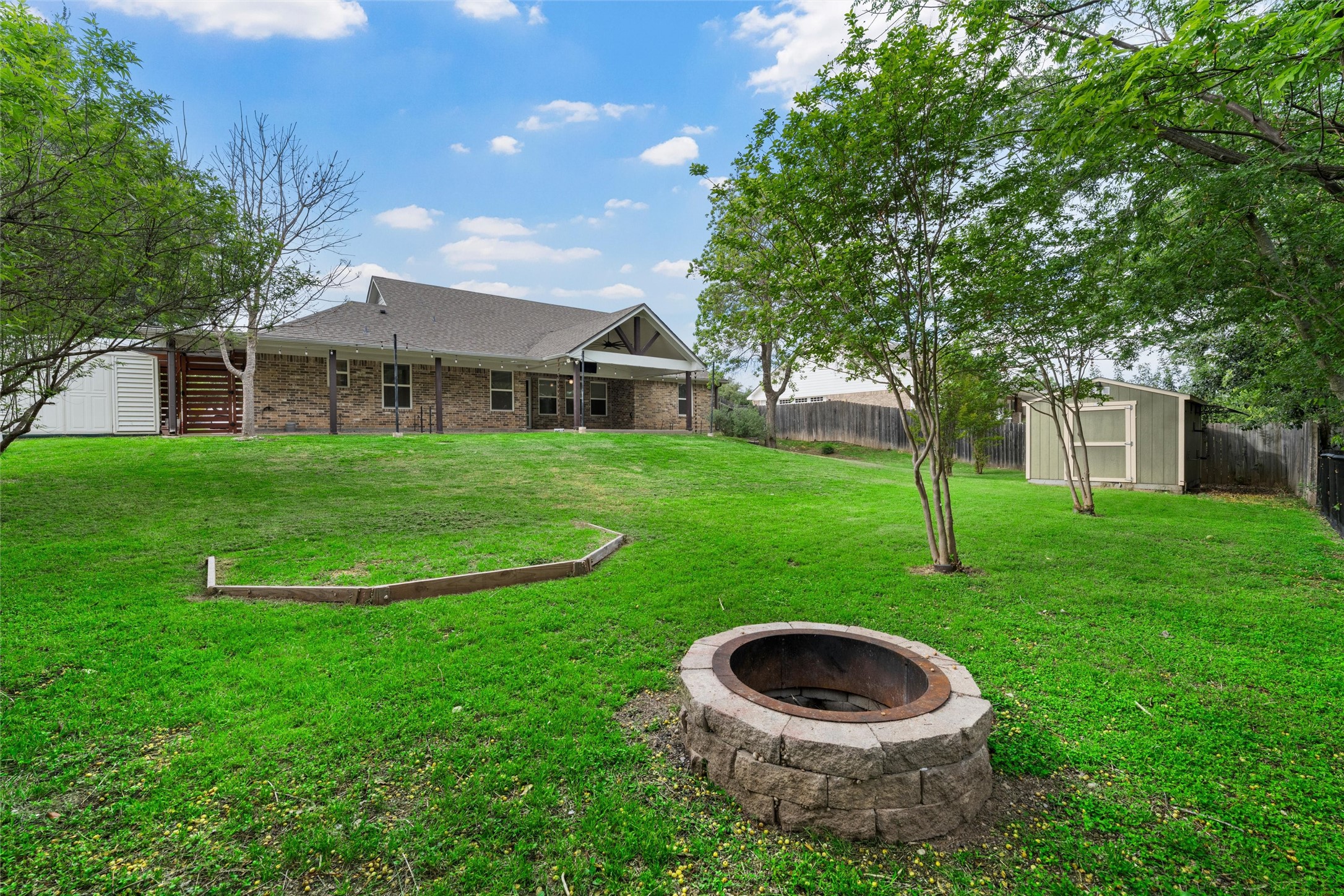 8224 Forest Ridge Drive Woodway TX 76712