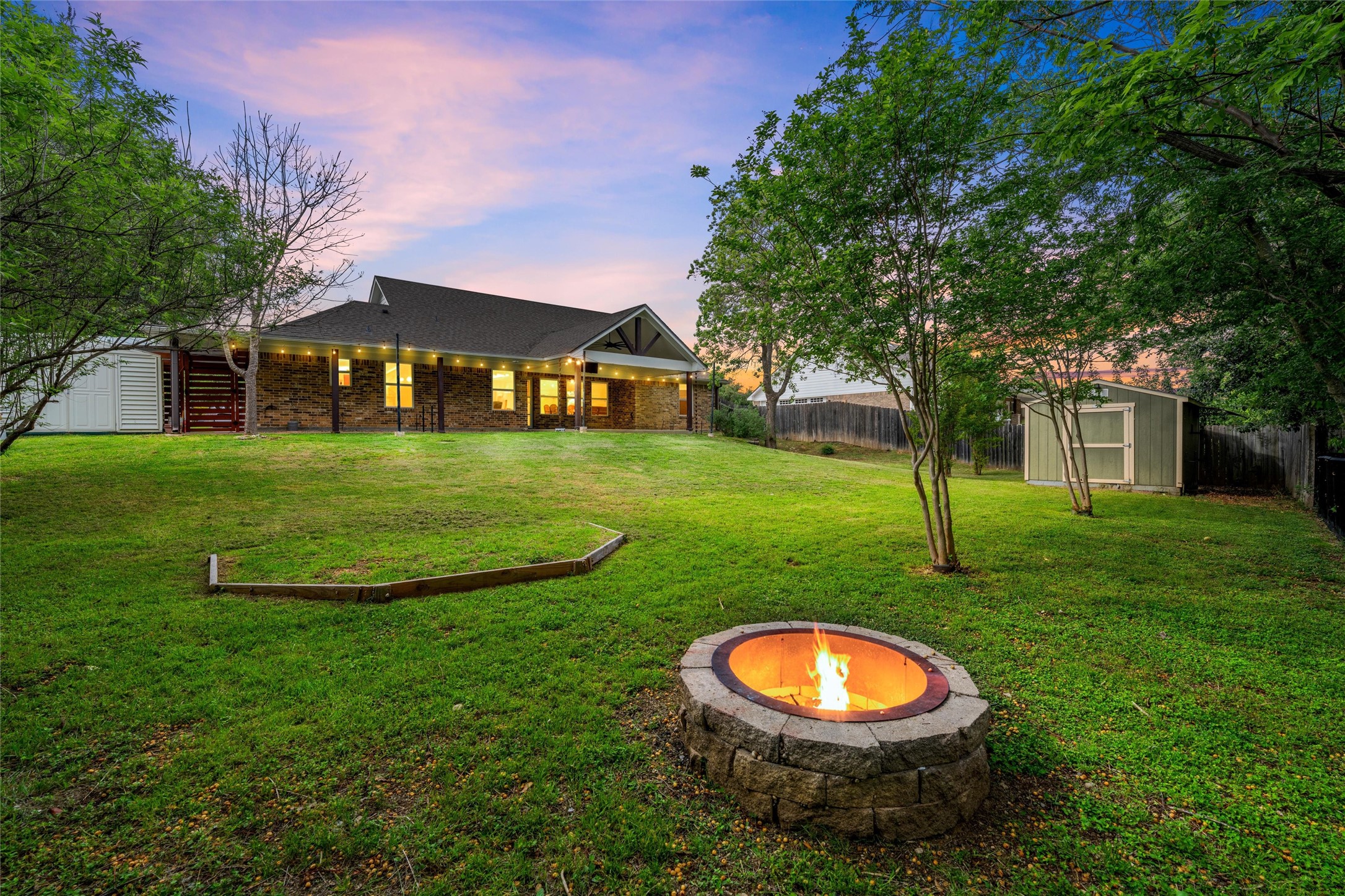 8224 Forest Ridge Drive Woodway TX 76712