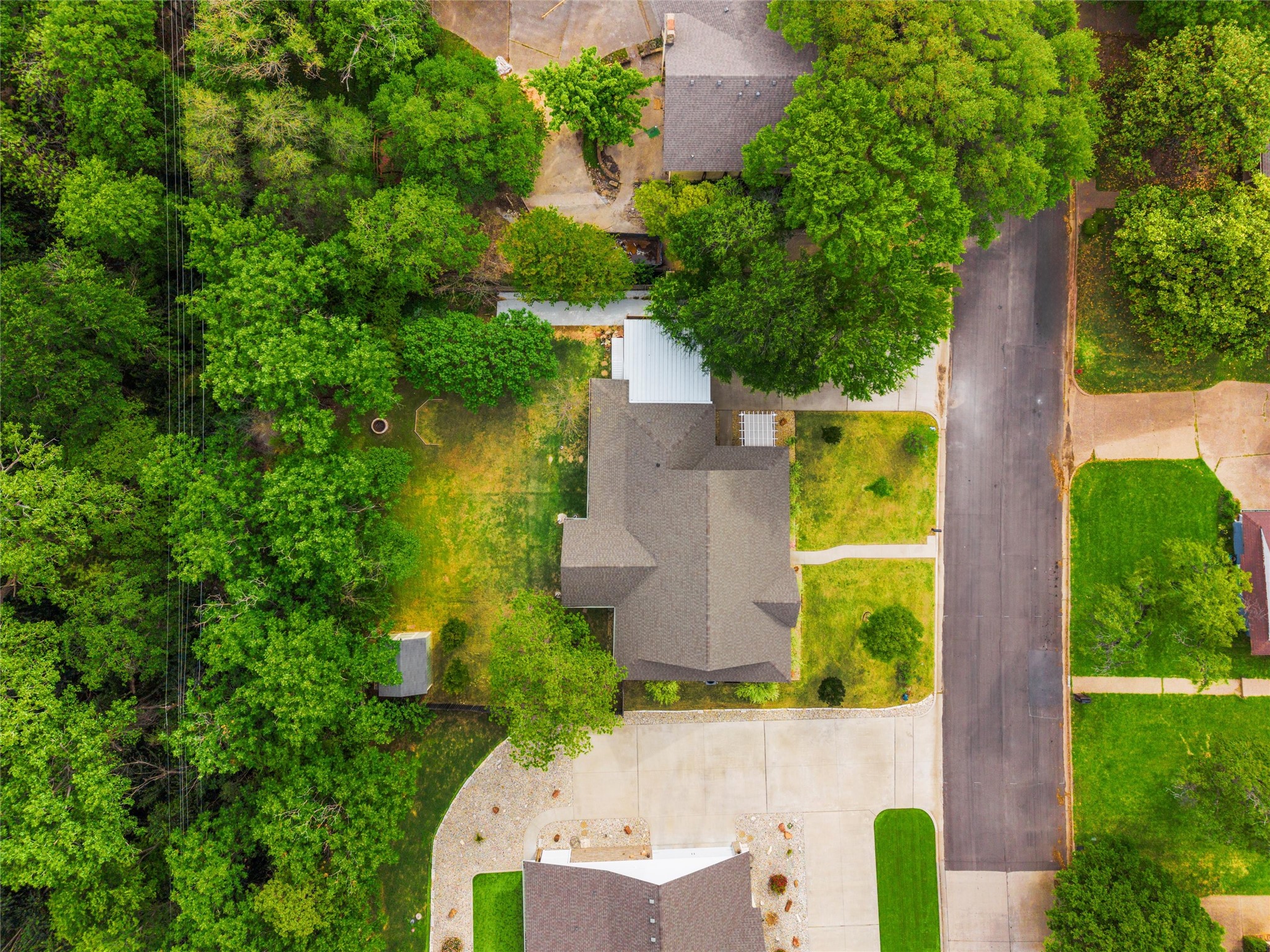 8224 Forest Ridge Drive Woodway TX 76712