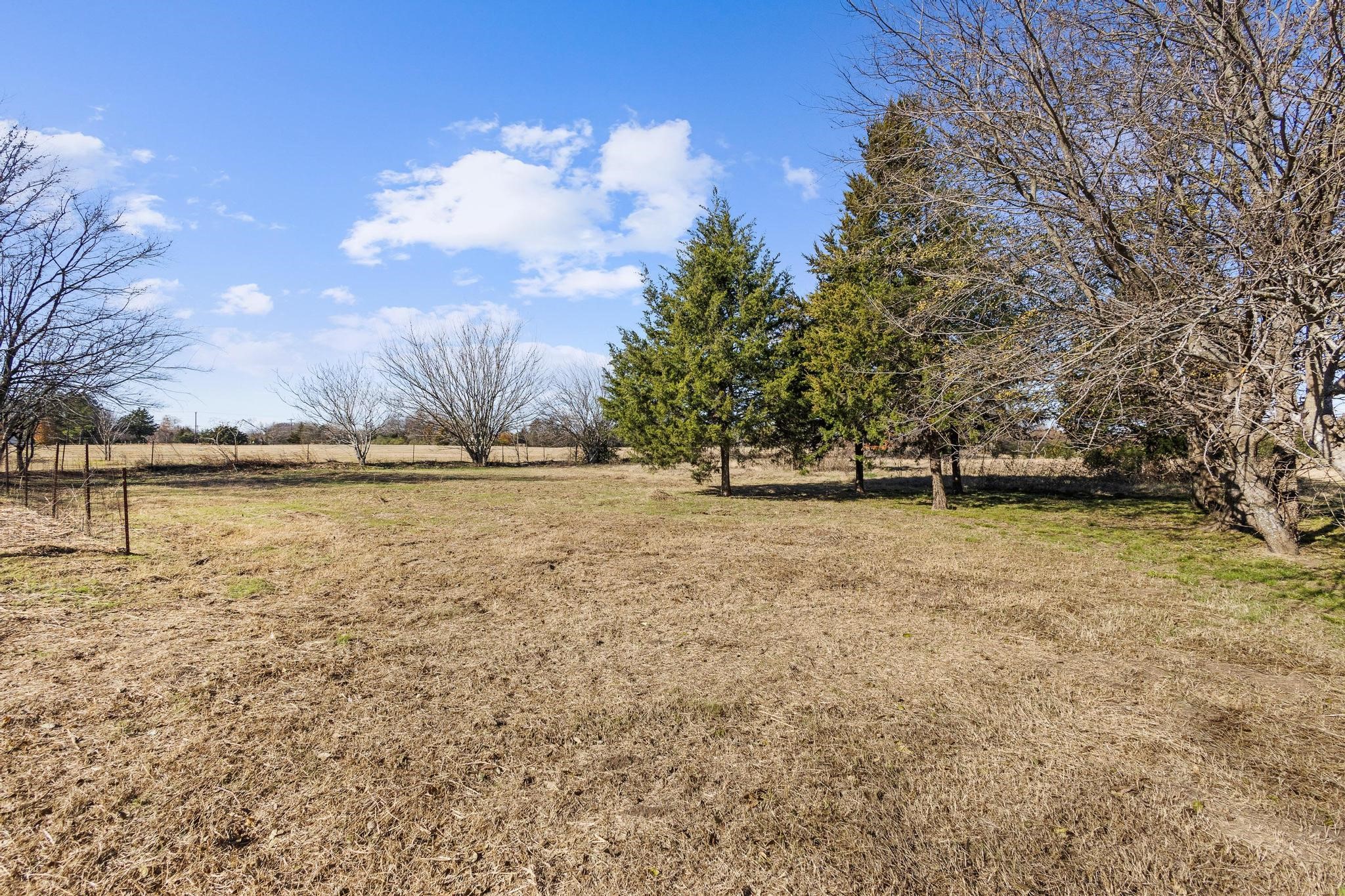 3467 E Fm 120 Denison TX 75021