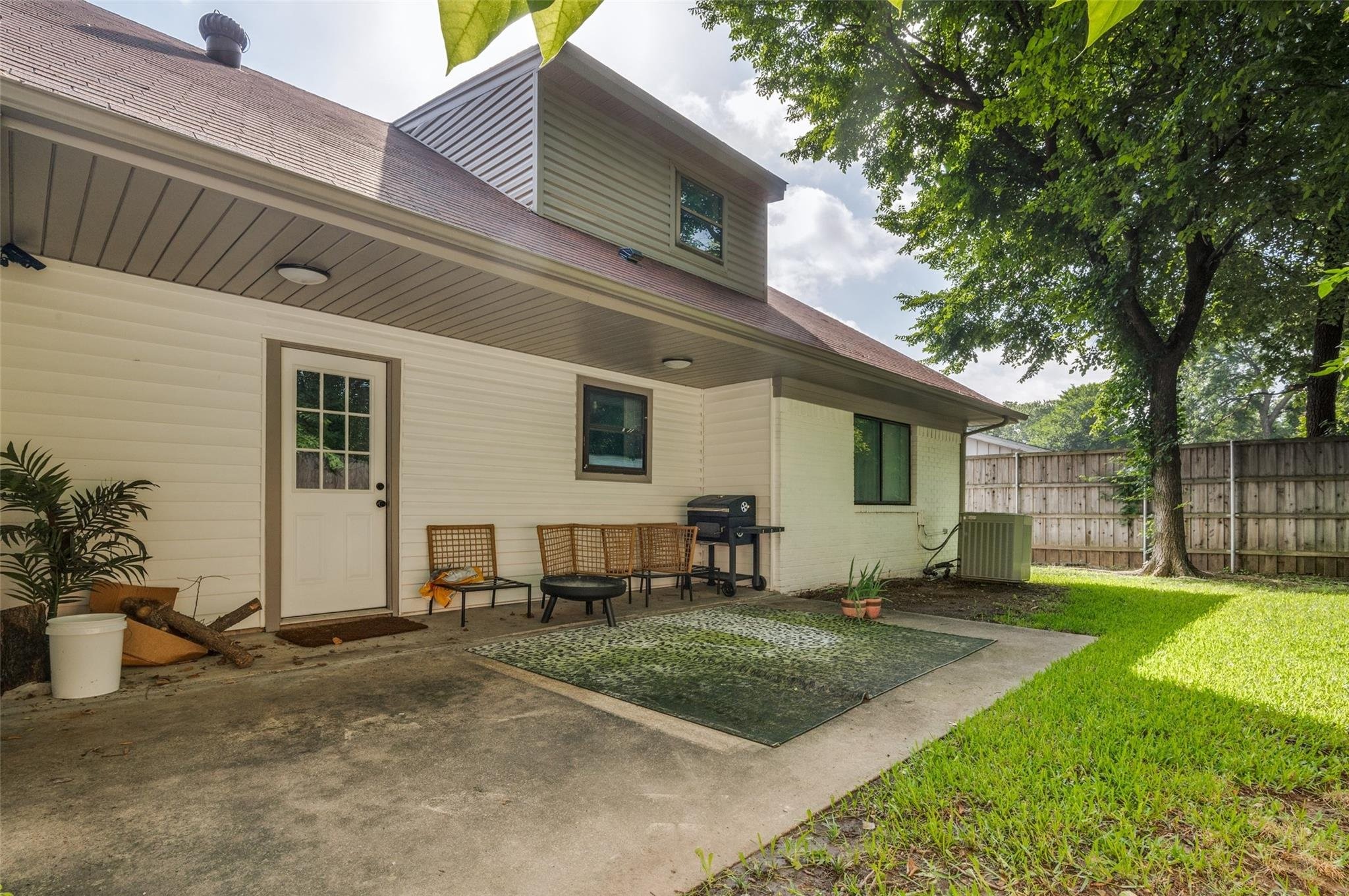 5921 Spring Glen Drive Dallas TX 75232