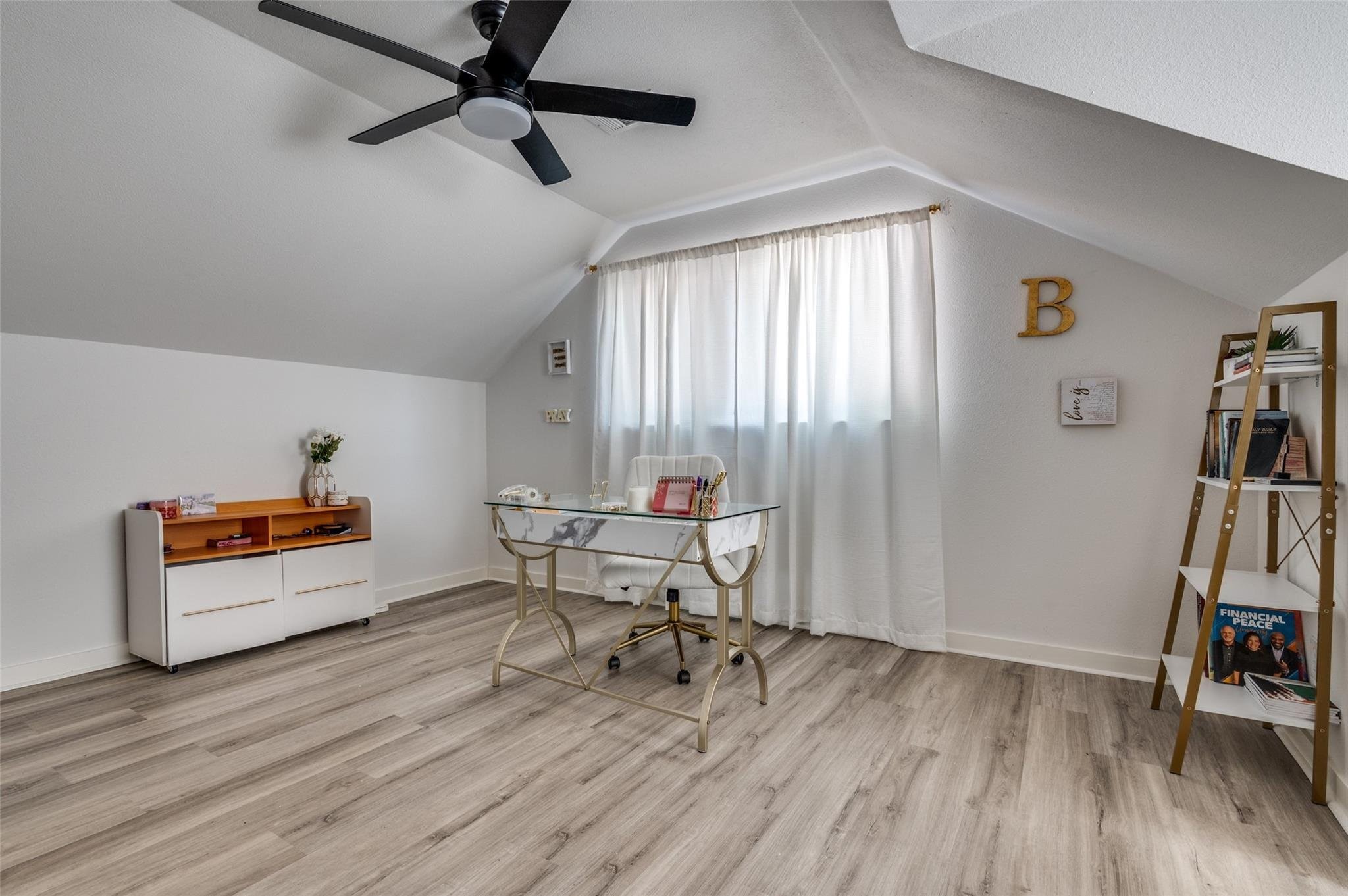 5921 Spring Glen Drive Dallas TX 75232