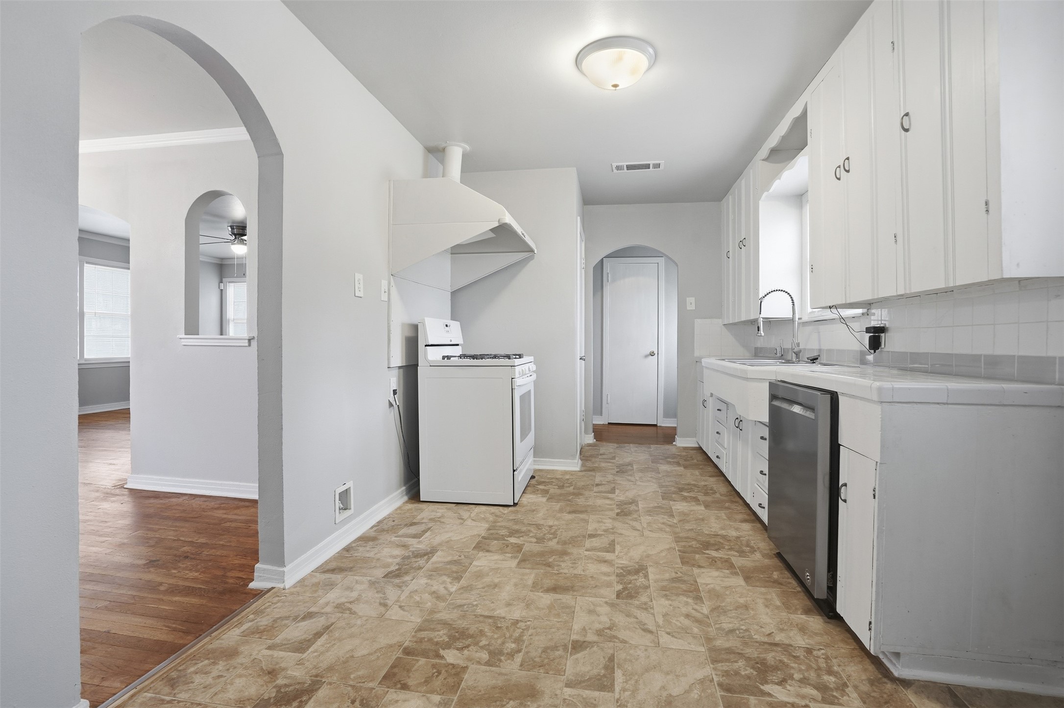 2325 Halbert Street Fort Worth TX 76112