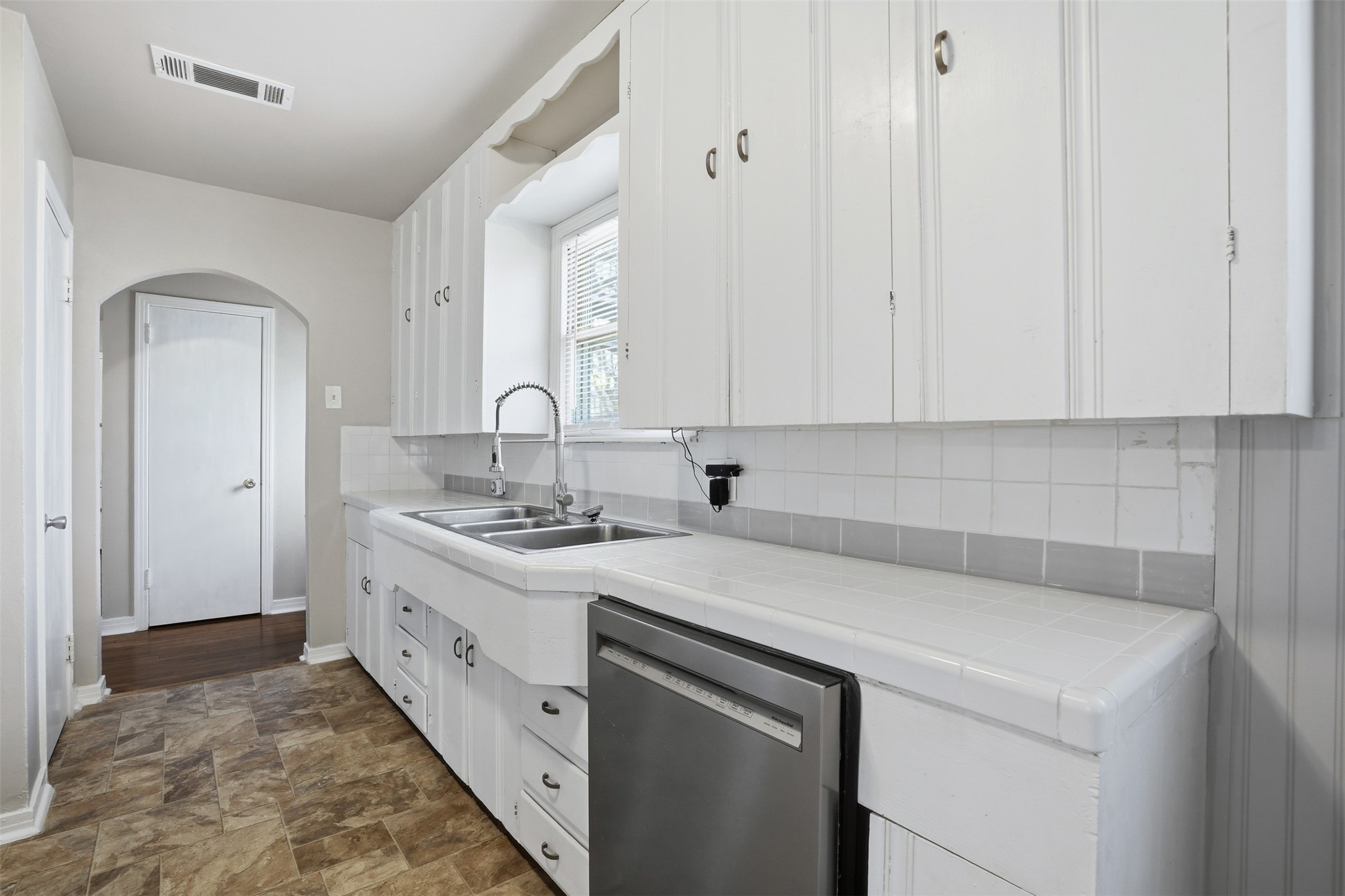 2325 Halbert Street Fort Worth TX 76112