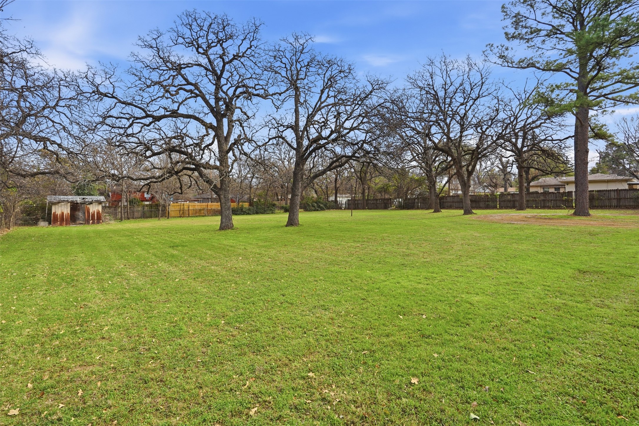 2325 Halbert Street Fort Worth TX 76112