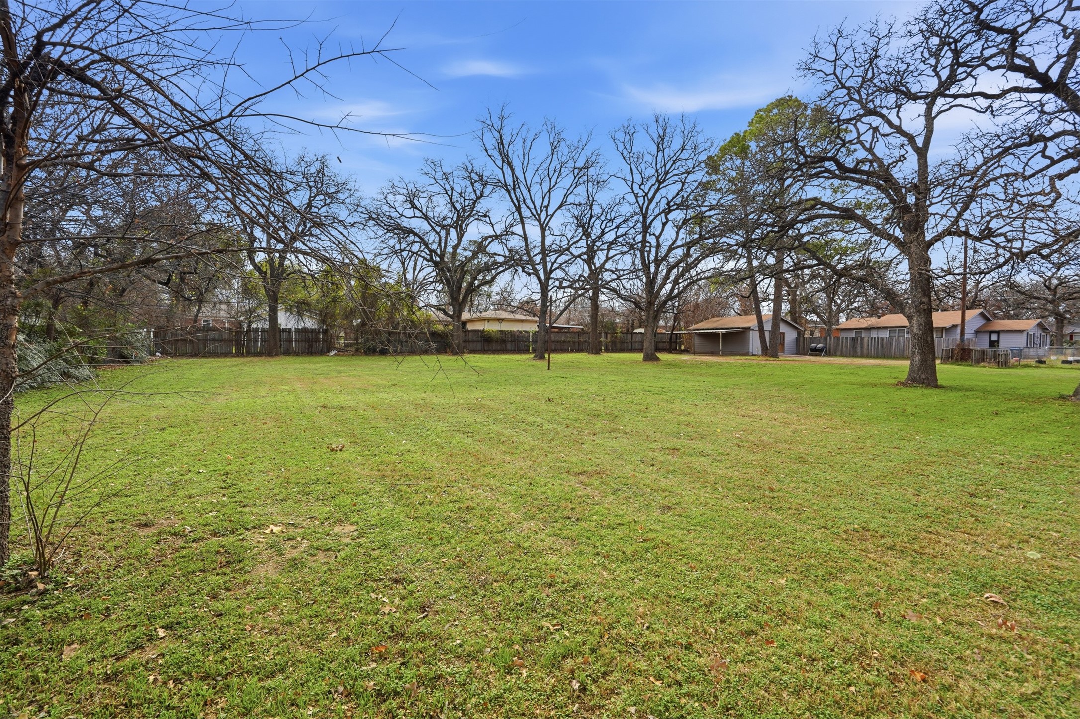 2325 Halbert Street Fort Worth TX 76112