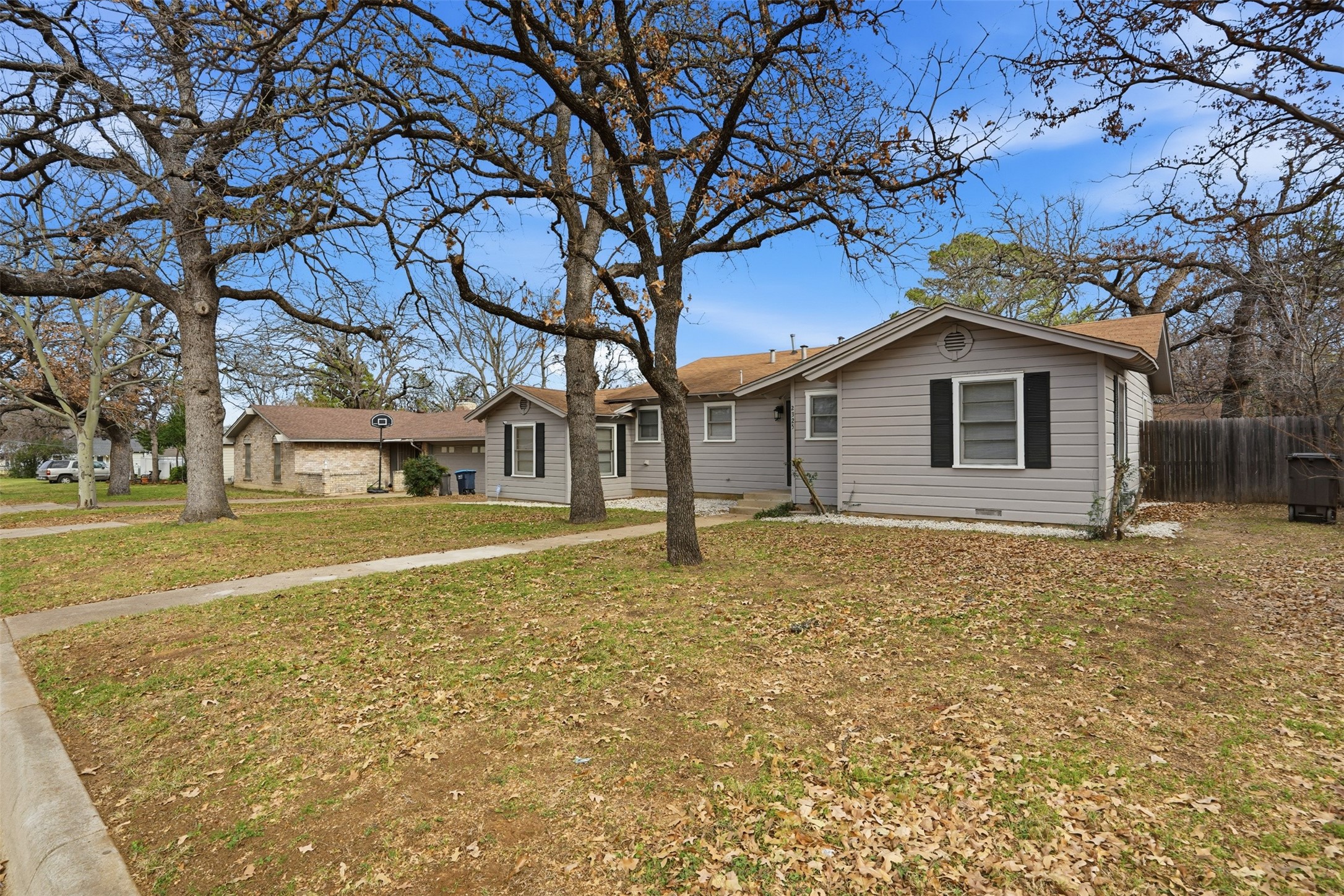 2325 Halbert Street Fort Worth TX 76112