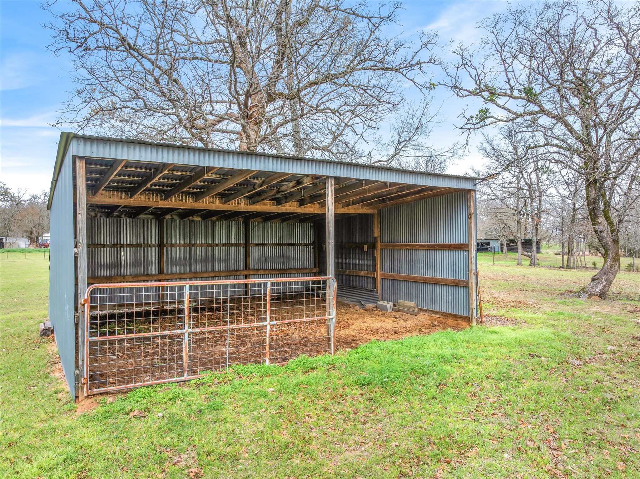 1323 Fm 859 Edgewood TX 75117